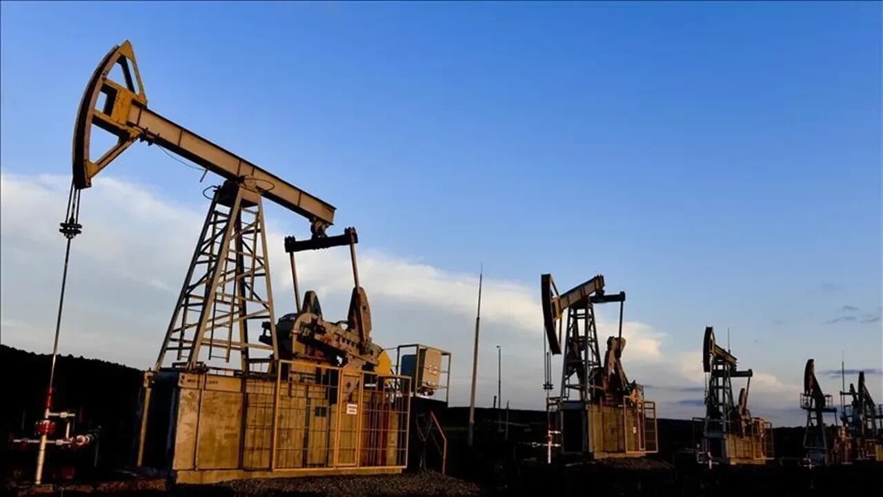 Benzin Ve Motorine Zam Beklenirk