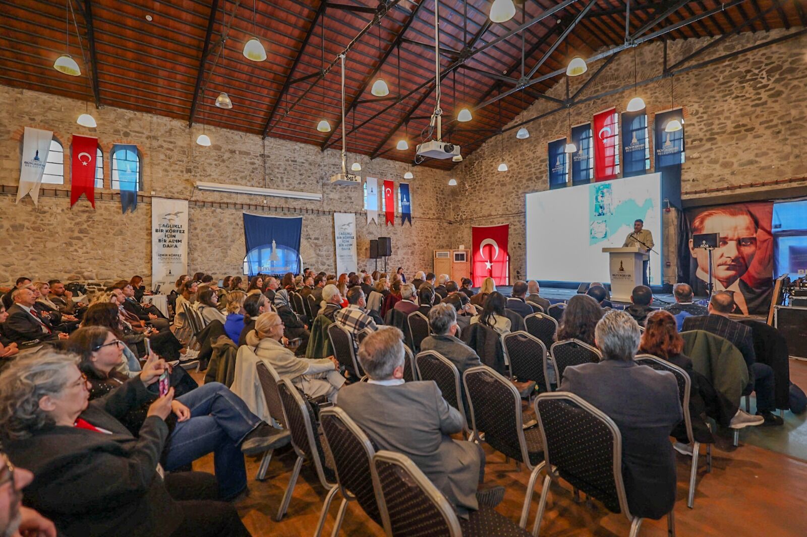 Bilim Insanları İzmir Körfezi’nin Geleceğini Masaya Yatırdı (17)