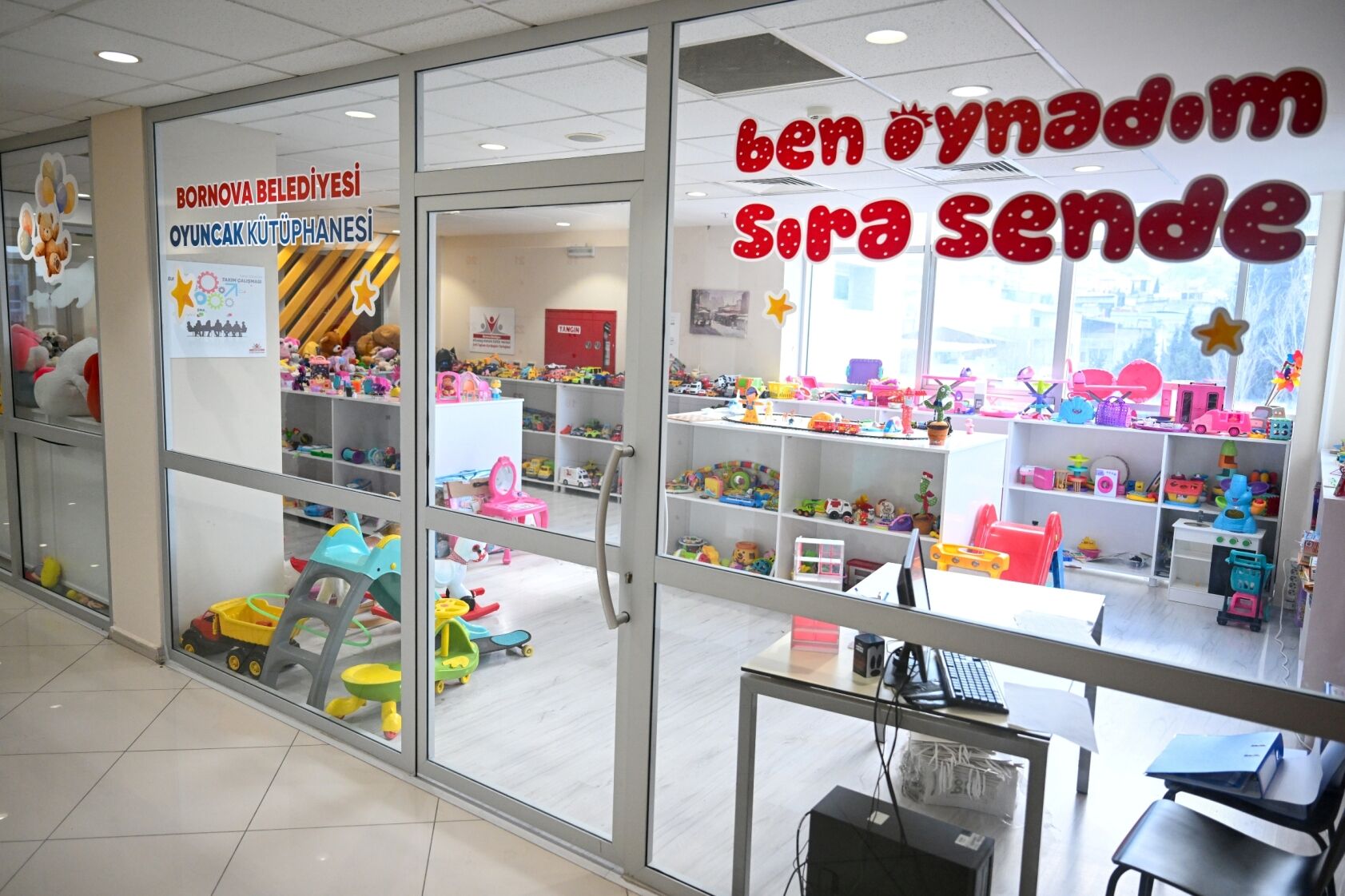 Bornova’da Çocuklara Dayanışma Ve Oyun Dolu Bir Alan Oyuncak Kütüphanesi (3)