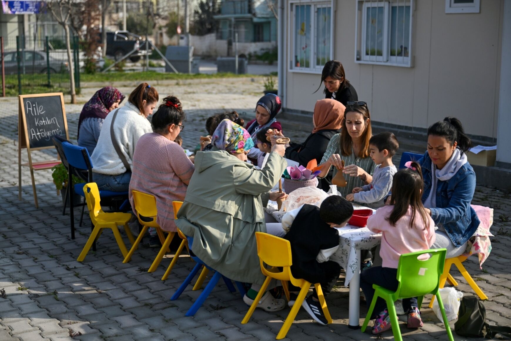 Bornovalı Minikler “Çim Adam Atölyesi” Ile Eğlendi (6)