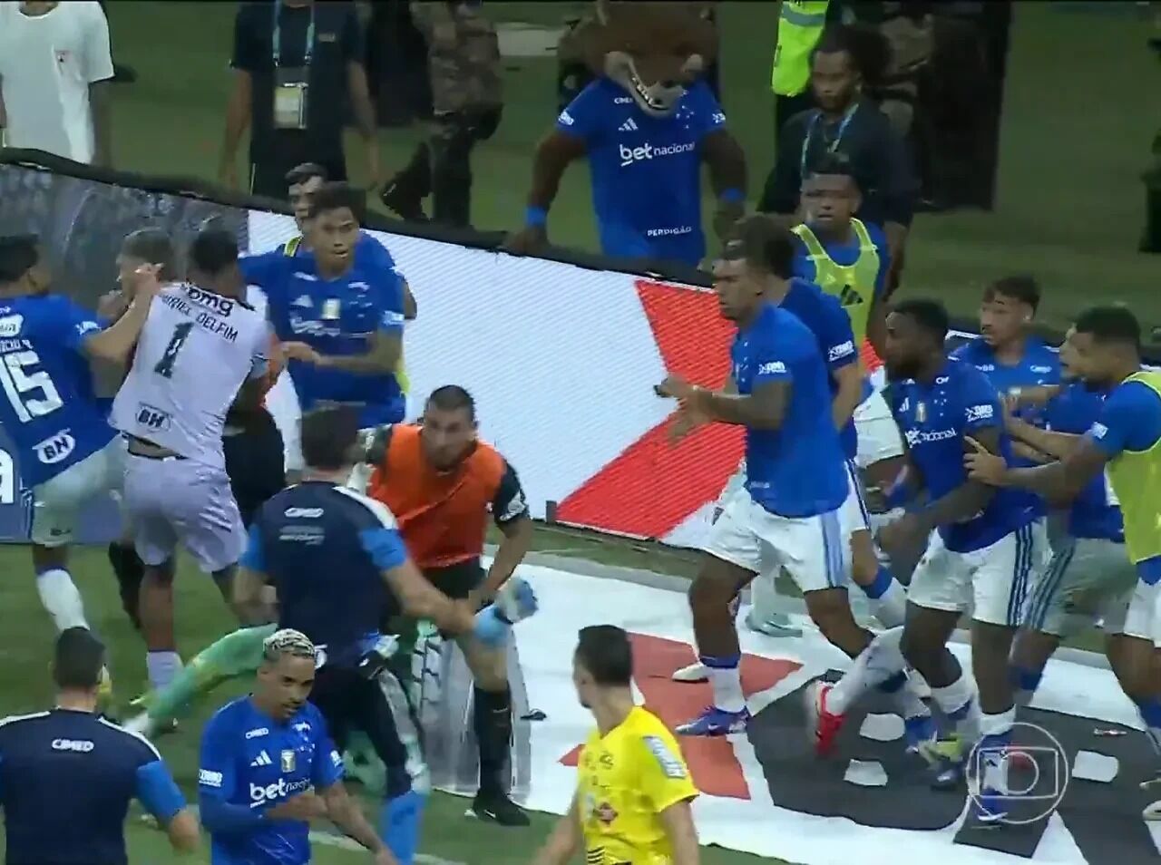 Brezilyada Olayli Derbi Cruzeiro (1)