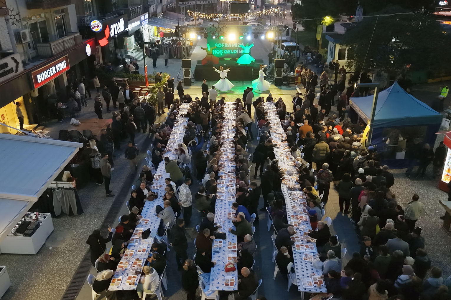 Buca’da Birlik Ve Dayanışma Siyaset Zirvesi Iftarda Buluştu (2)