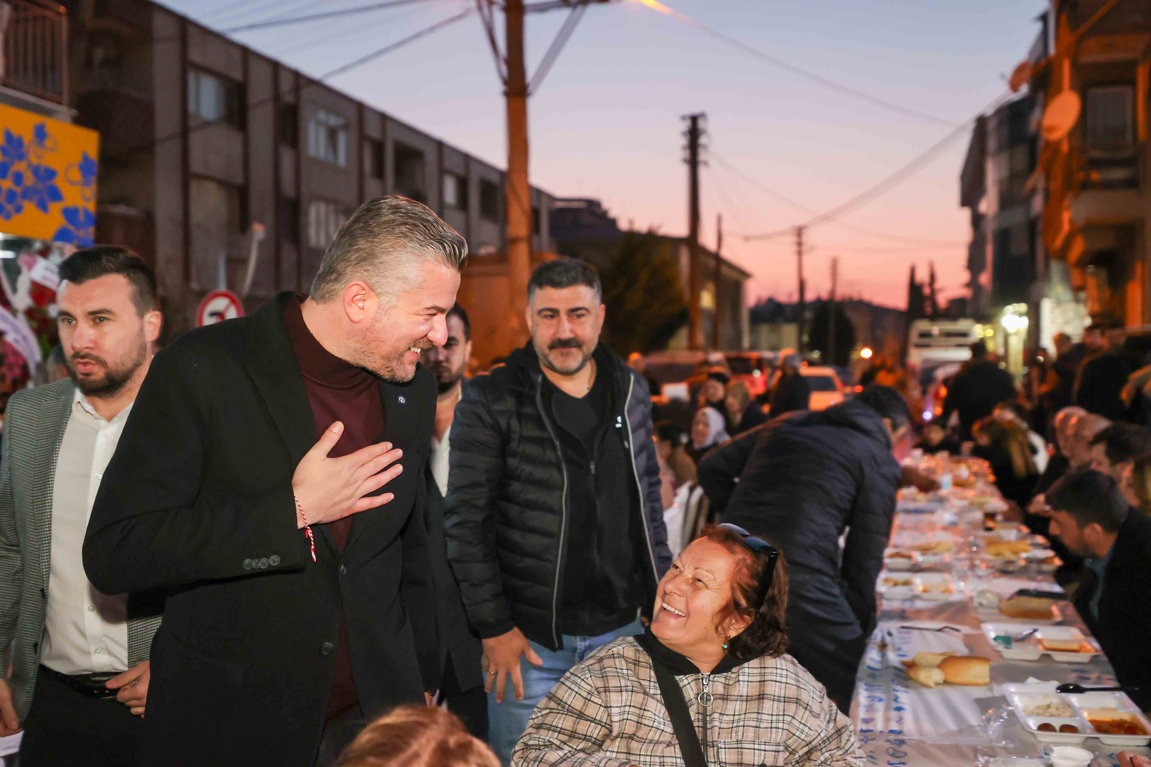 Buca’da Dayanışma Ruhunu Güçlendiren Dernek Açıldı (4)