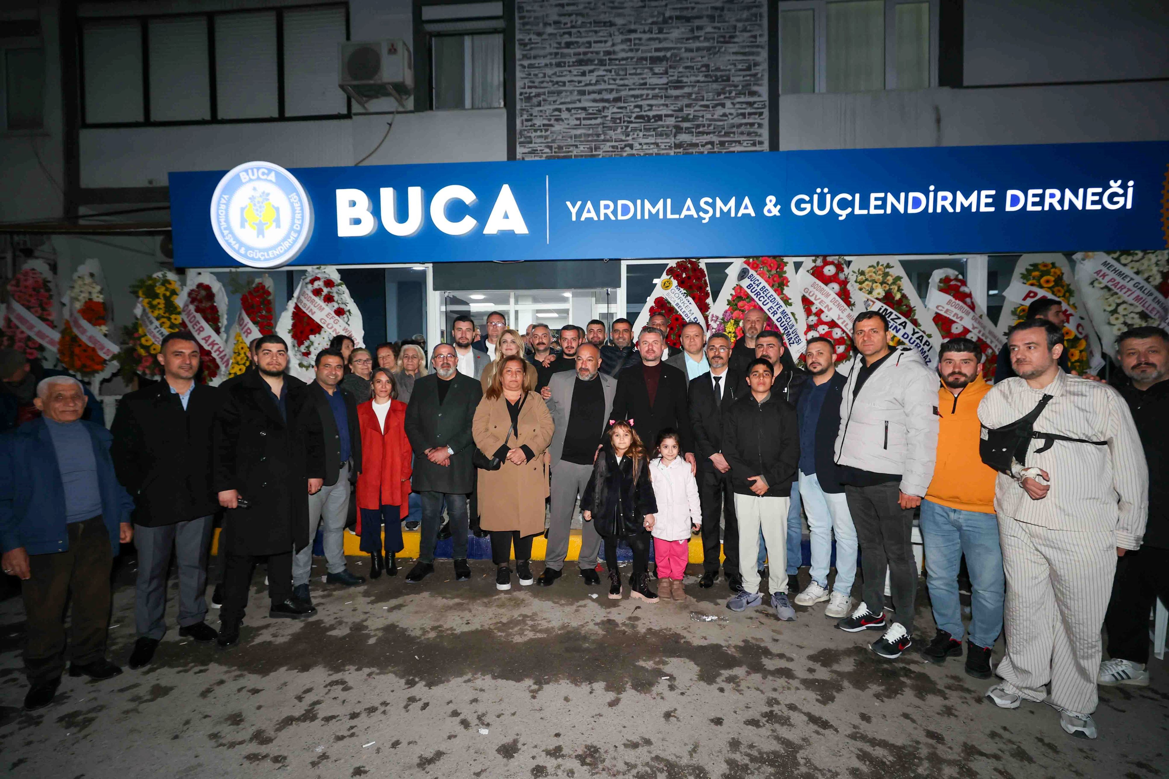 Buca’da Dayanışma Ruhunu Güçlendiren Dernek Açıldı (7)