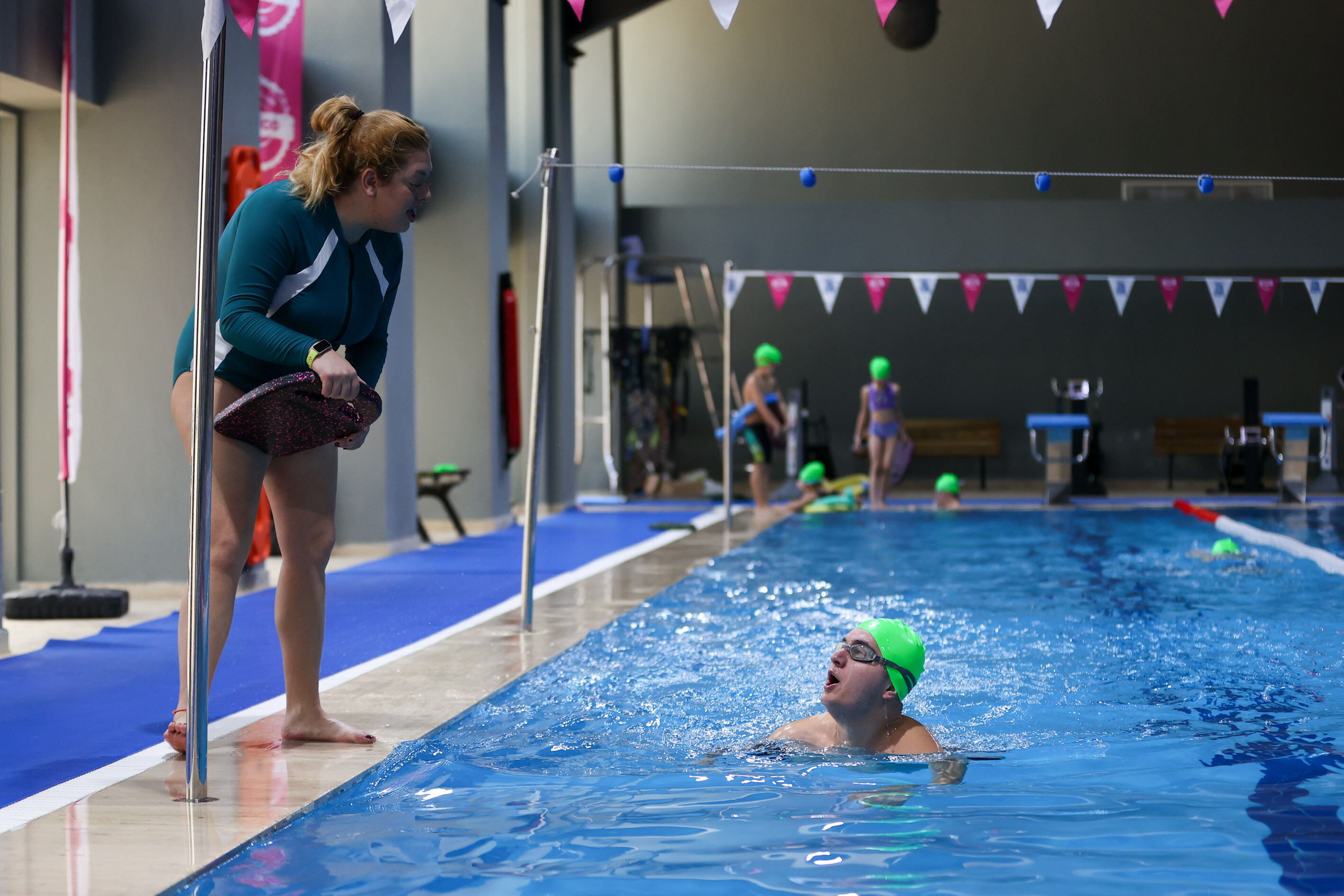 Buca’da Engeller Kulaçlarla Aşılıyor (5)