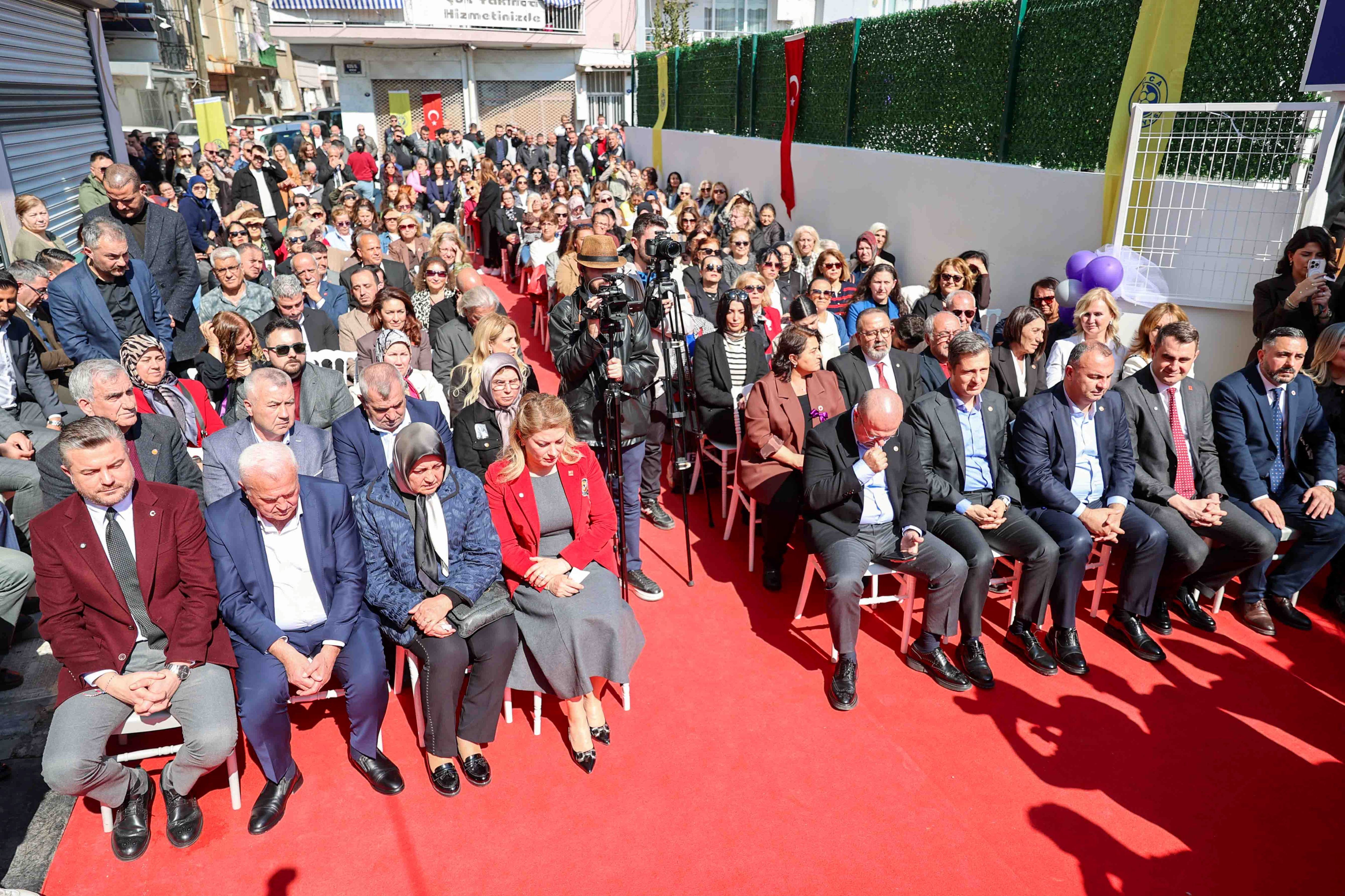 Buca’da Kadın Hakları Için Anlamlı Açılış Gülşah Durbay Kadın Danışma Merkezi Açıldı (3)-1