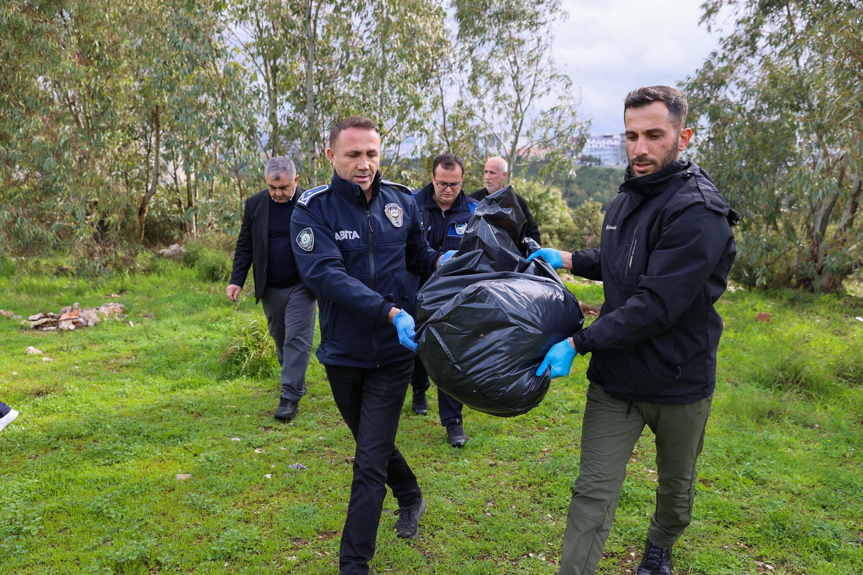 Buca’da Şok Eden Gelişme Can Dostlar Zehirlenerek Hayatını Kaybetti! (5)