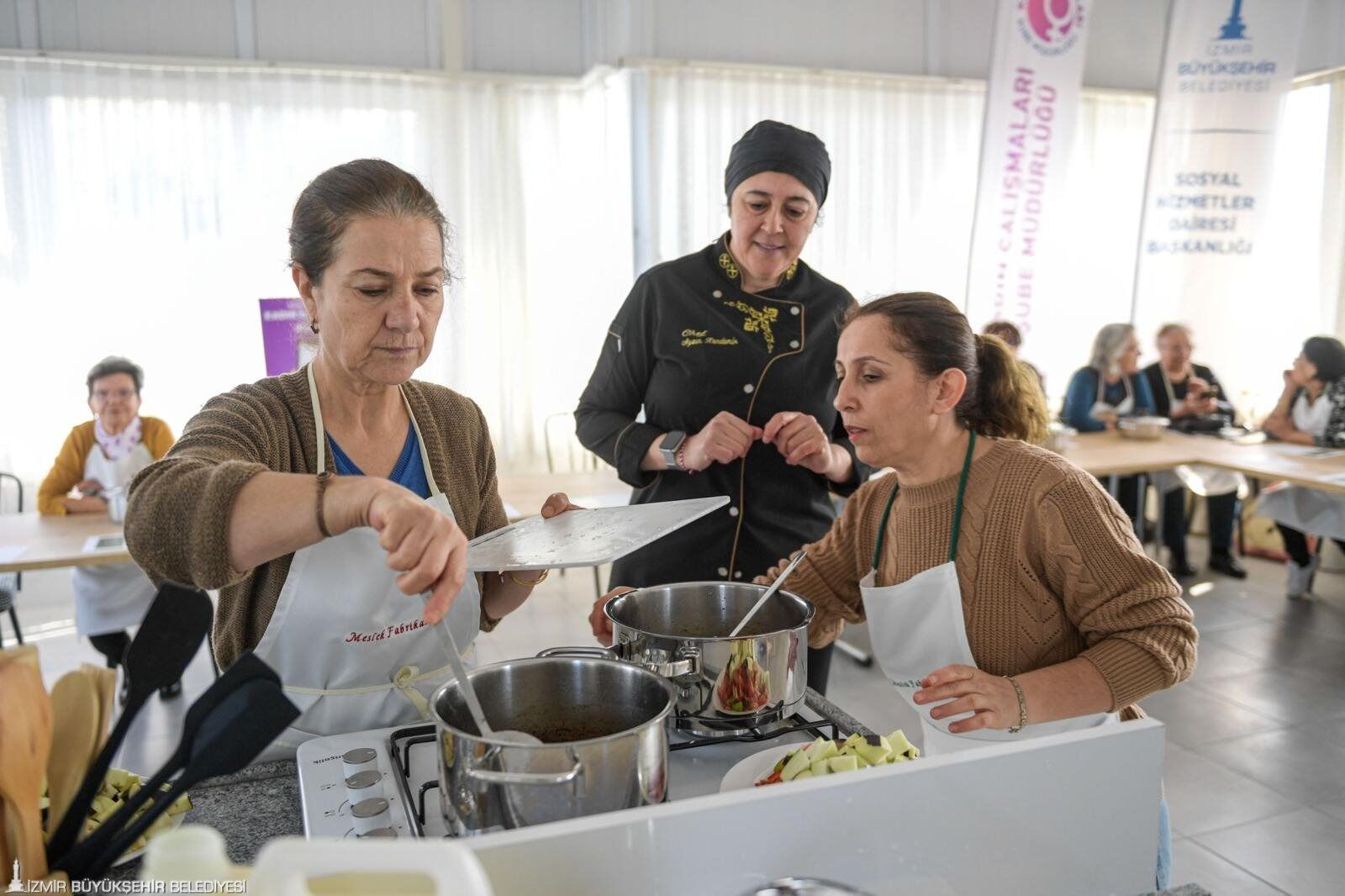 Çiğli’de Dayanışma Kaynıyor