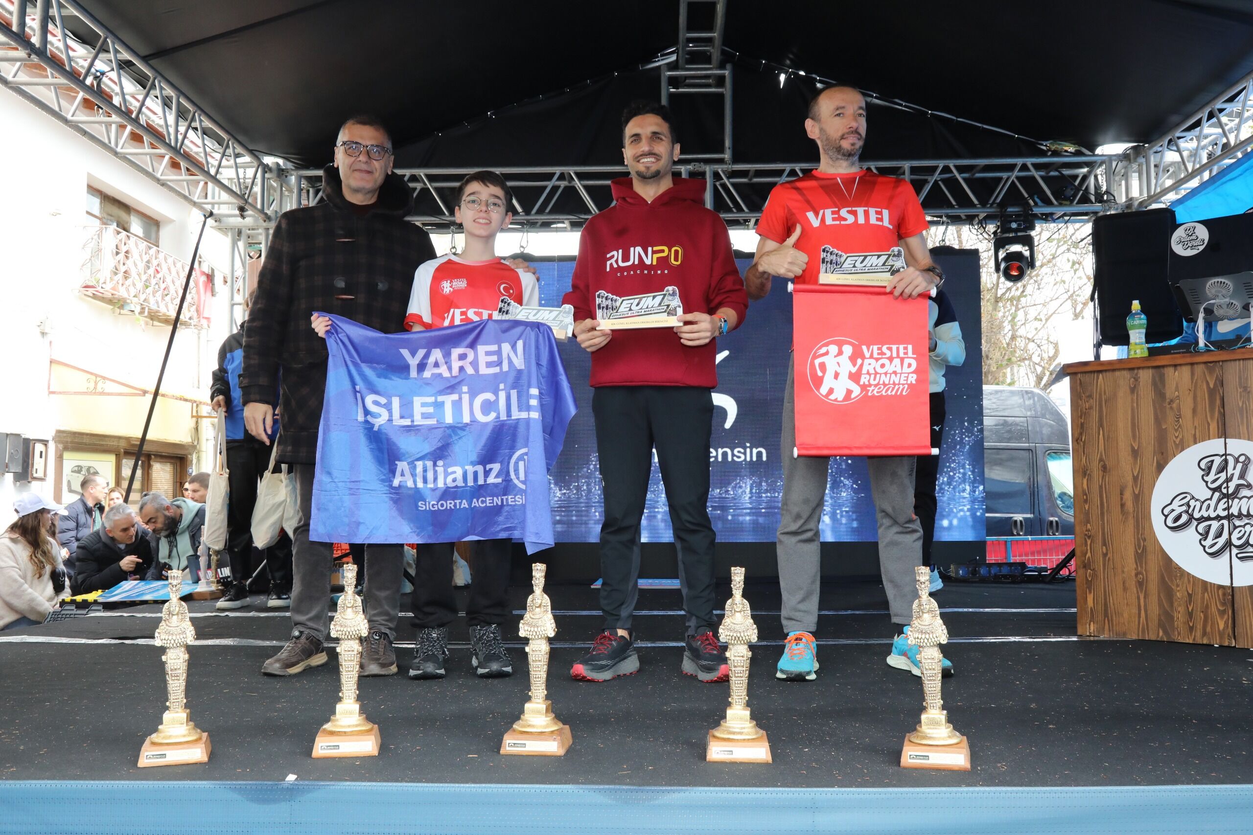 Efes Ultra Maratonu 2026’Da Binlerce Koşucu Parkurdaydı (5)