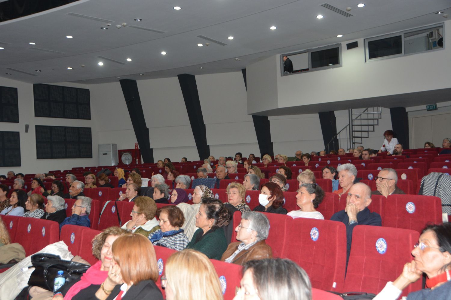 Ege Geriatri Derneğinden “Yaşlıya Saygı Haftası” Paneli (4)