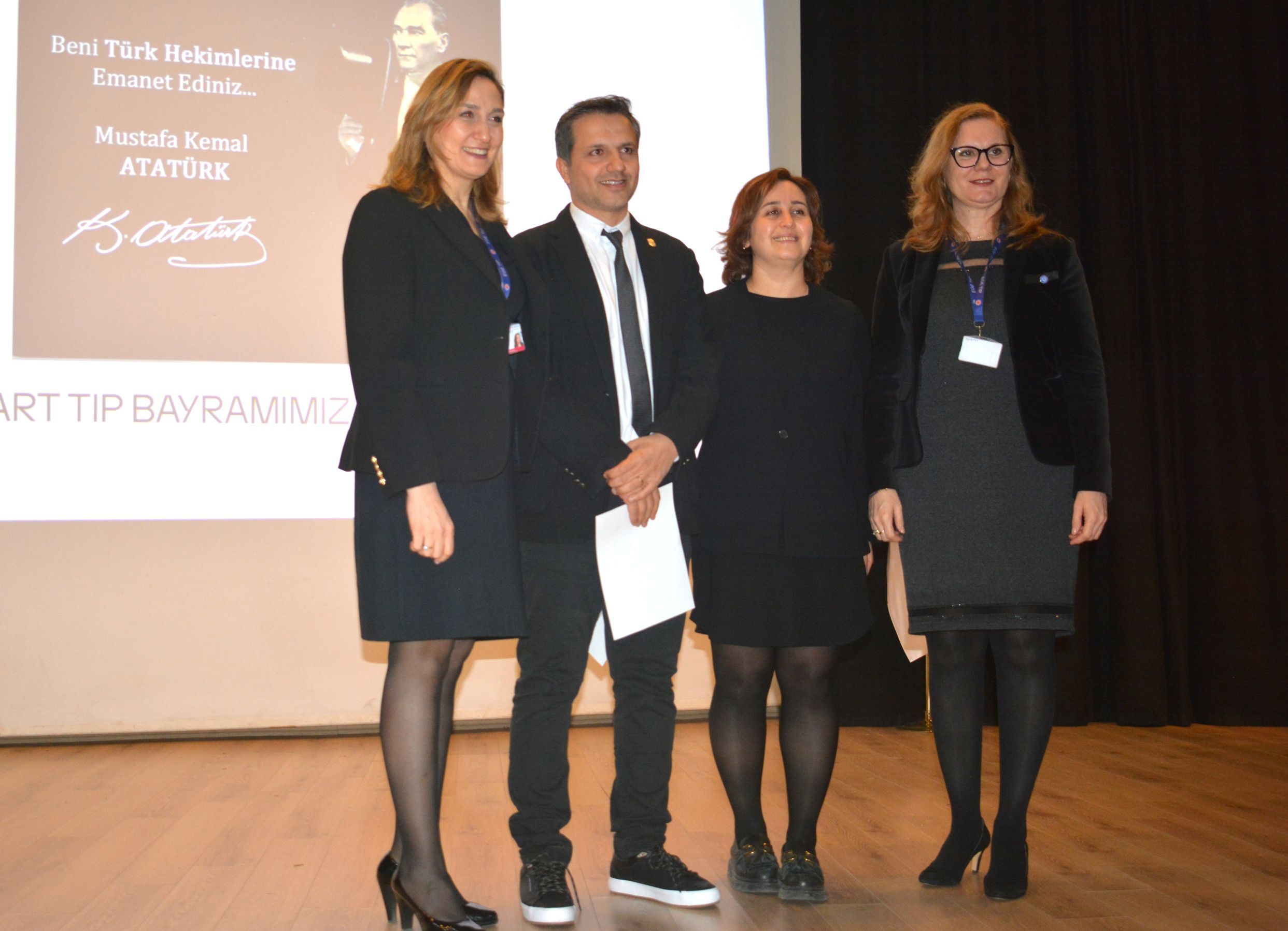 Ege Üniversitesinde ‘Acil Yaş Tanımaz’ Yarışma Etkinliği Düzenlendi