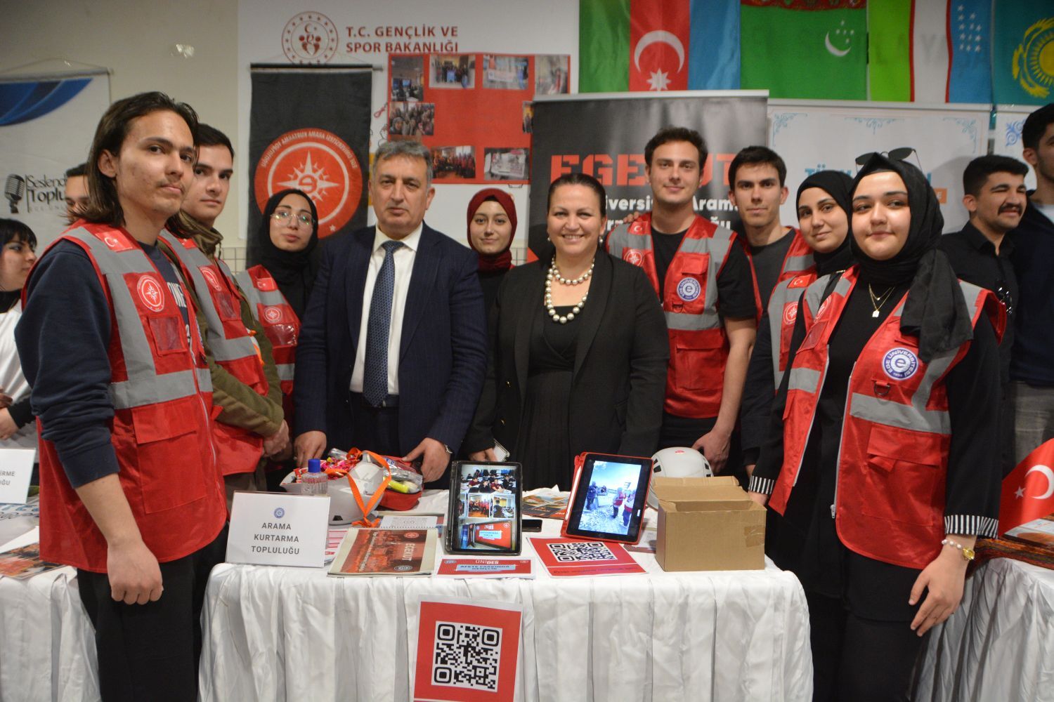 İzmir’de üniversiteli gençler ‘Kampüs İftarları’nda buluştu