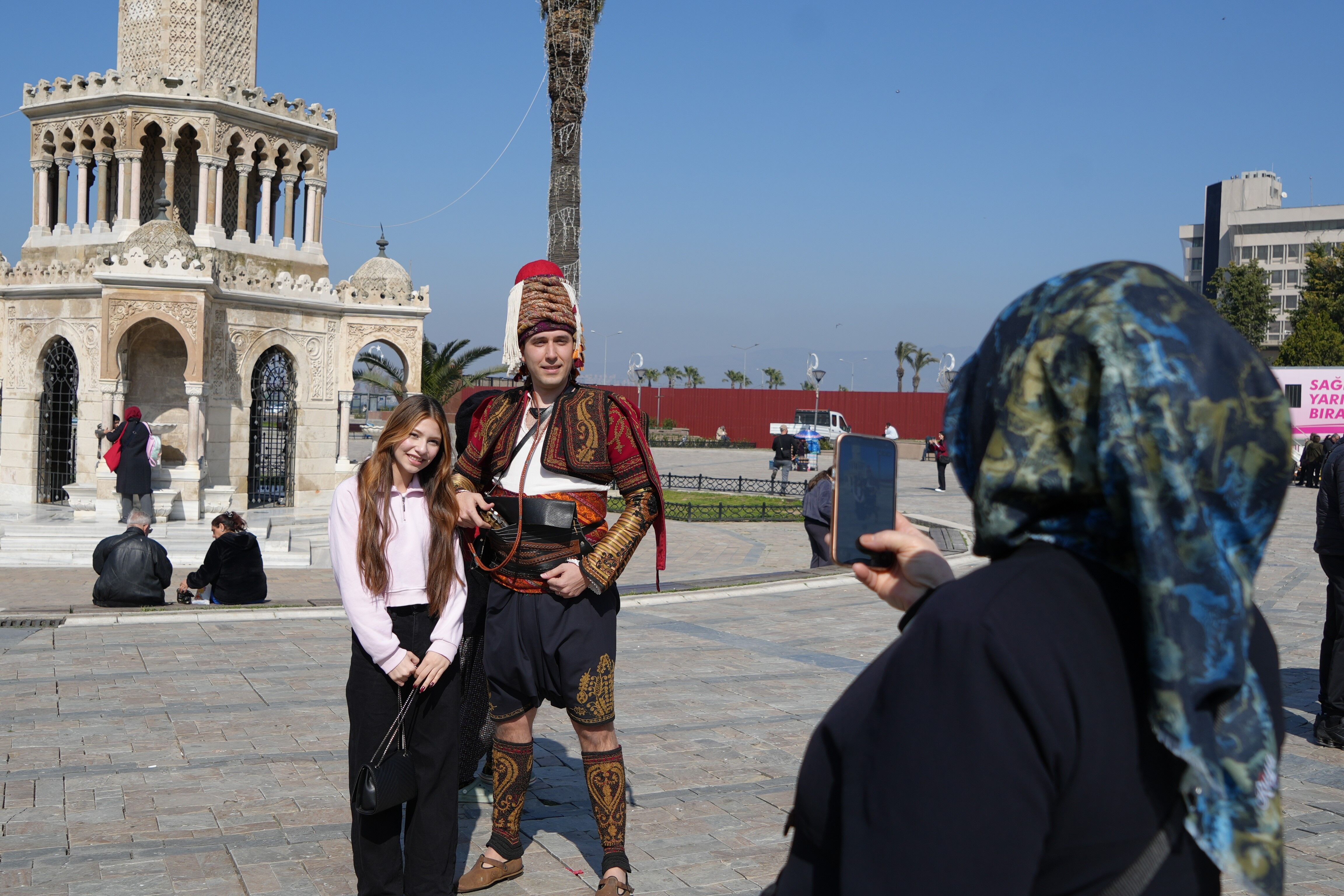 Ege’nin Zeybeği Sınır Tanımadı (3)