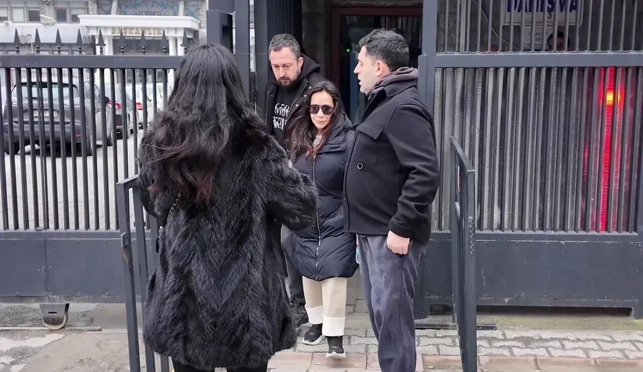 Erol Köse'nin Kızı Dijan Köse Hastaneye Kaldırıldı! (1)