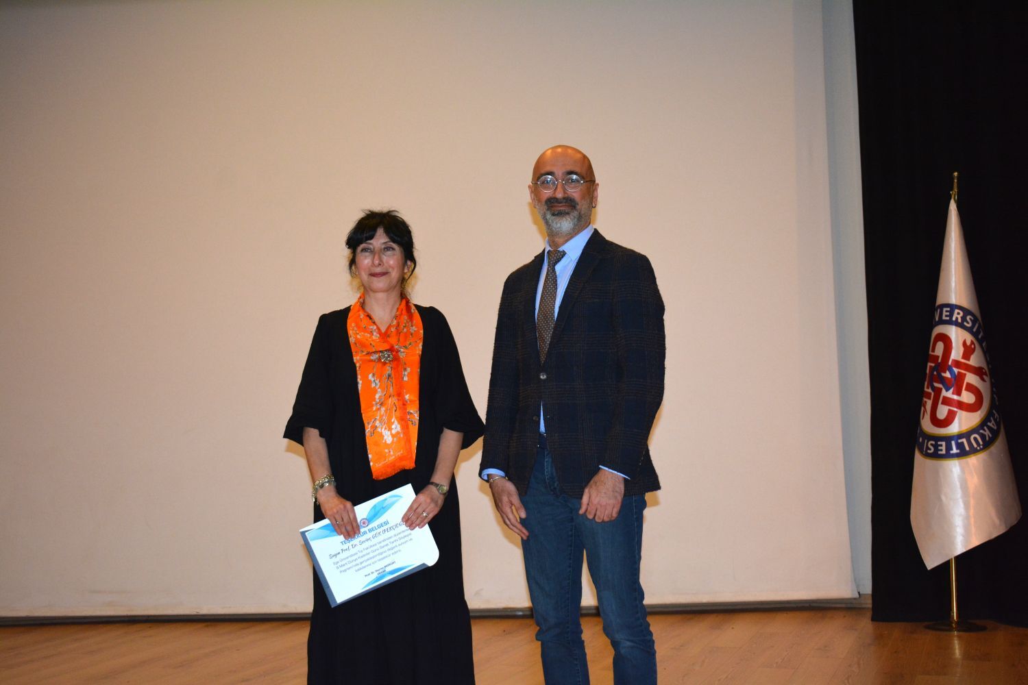 Eütf’de ‘Türk Seramik Sanatında Kadın İmgesi’ Söyleşisi Düzenlendi (5)