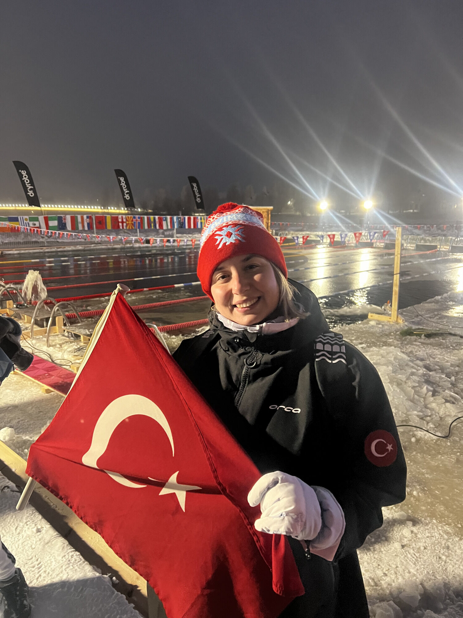 Finlandiya’nın Oulu Kentinde Düzenlenen Ve 50 Ülkeden Iki Bini Aşkın Sporcunun Katıldığı 2026 Dünya Kış Yüzme Şampiyonası’nda Türkiye, Ilk Kez Takım Halinde Yer Aldığı Organizasyonda Tarihi Bir Başarıya Imza Attı (5)