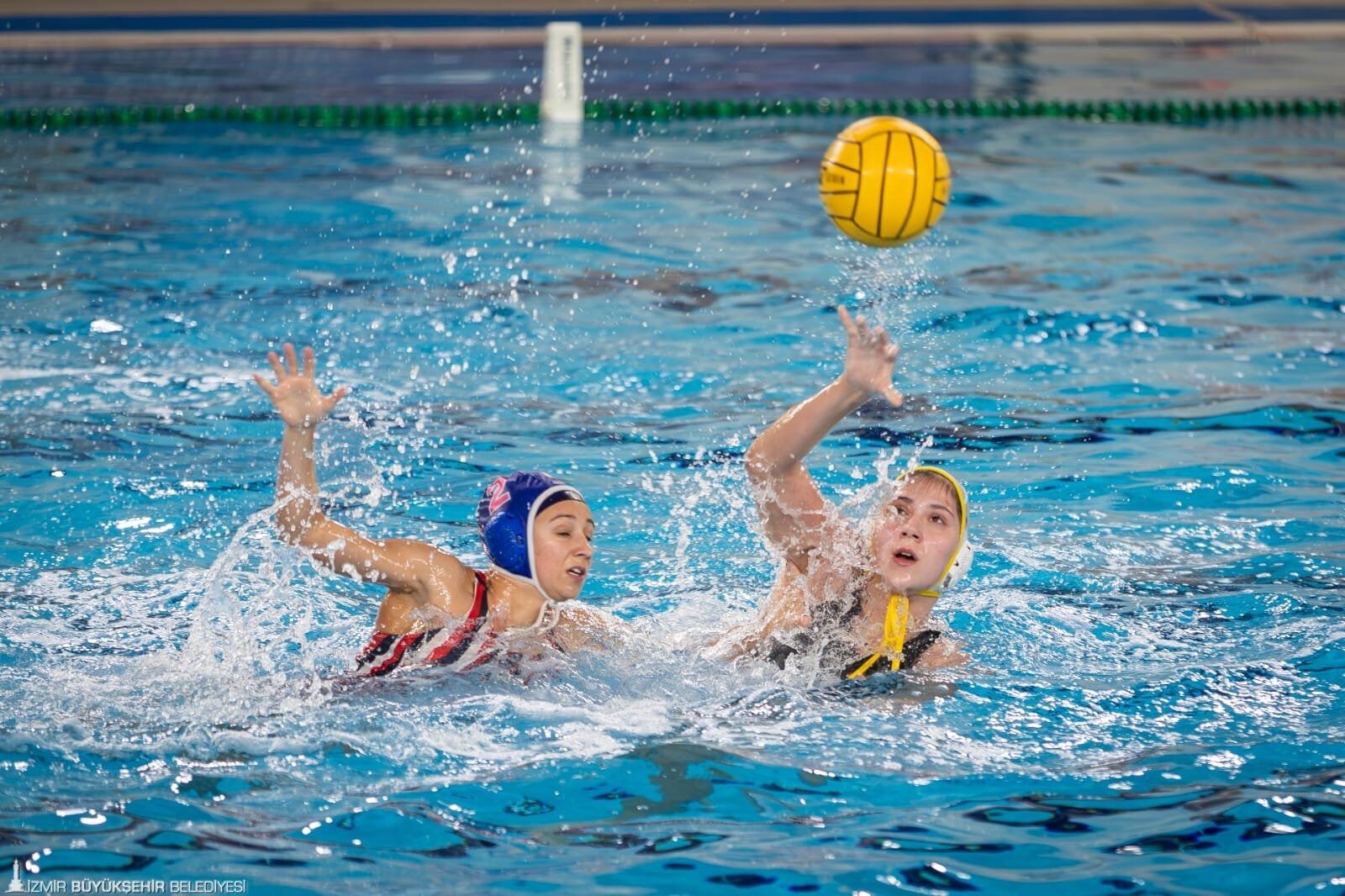 Göztepe’nin Avrupa Zaferine Başkan Tugay Da Eşlik Etti 333