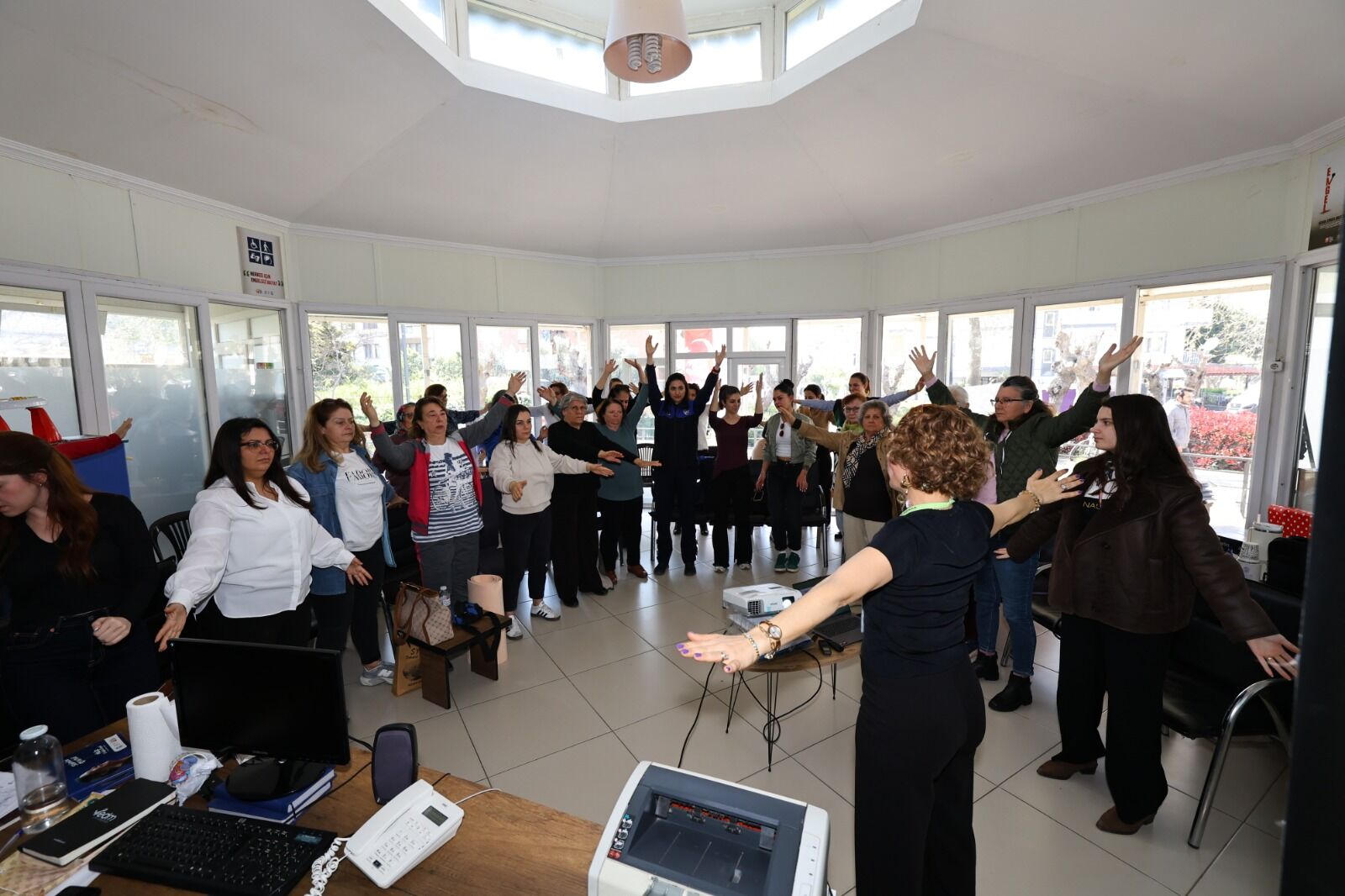 İzmir Büyükşehir’den Kadınlara Sağlık Ve Yoga Eğitimi (2)