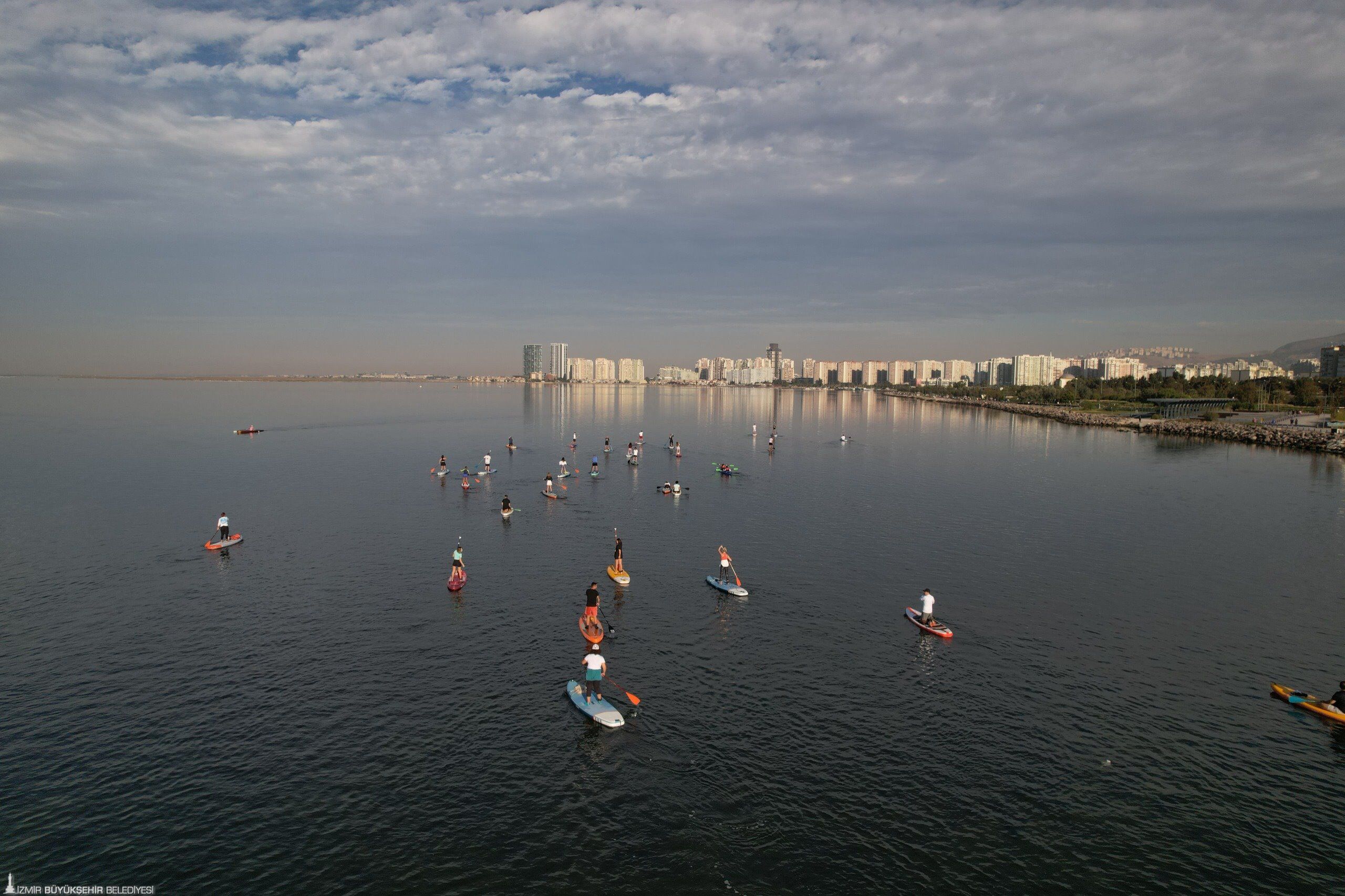 İzmir Körfezi’nin Geleceğine Uluslararası Projeksiyon 333
