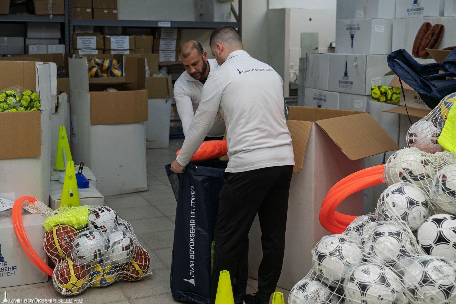 İzmir’de Amatör Spor Kulüplerine 5 Milyon Liralık 'Can Suyu' 111