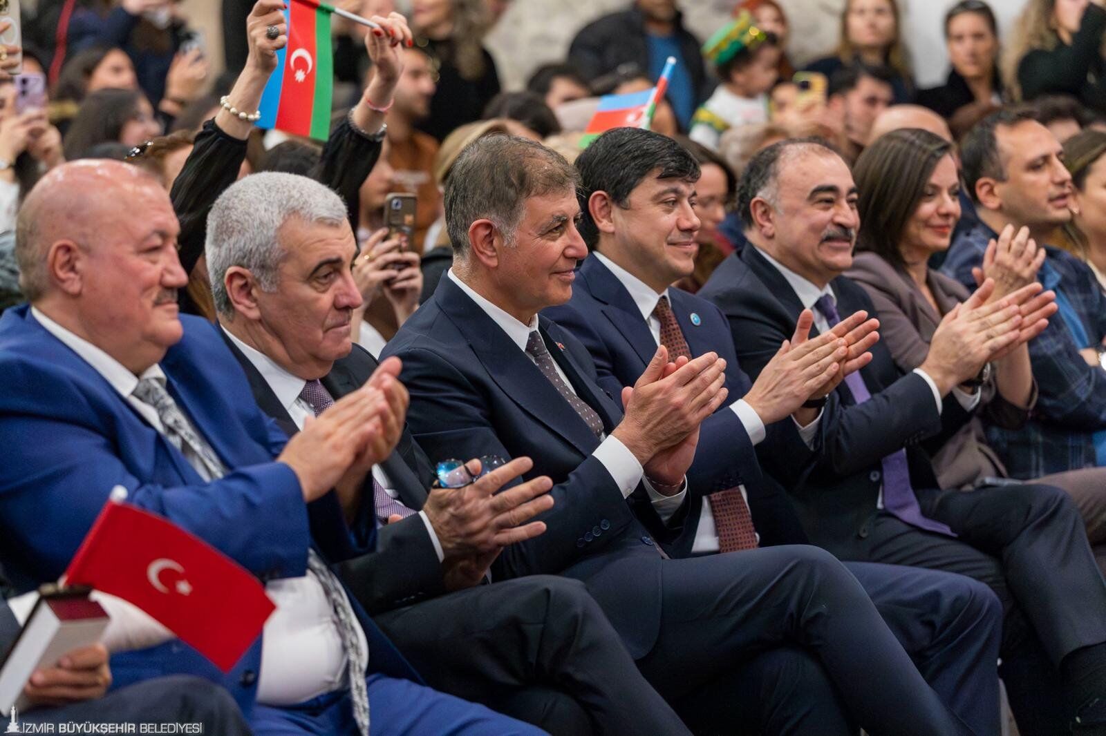 İzmir'de Azerbaycan Rüzgarı 11