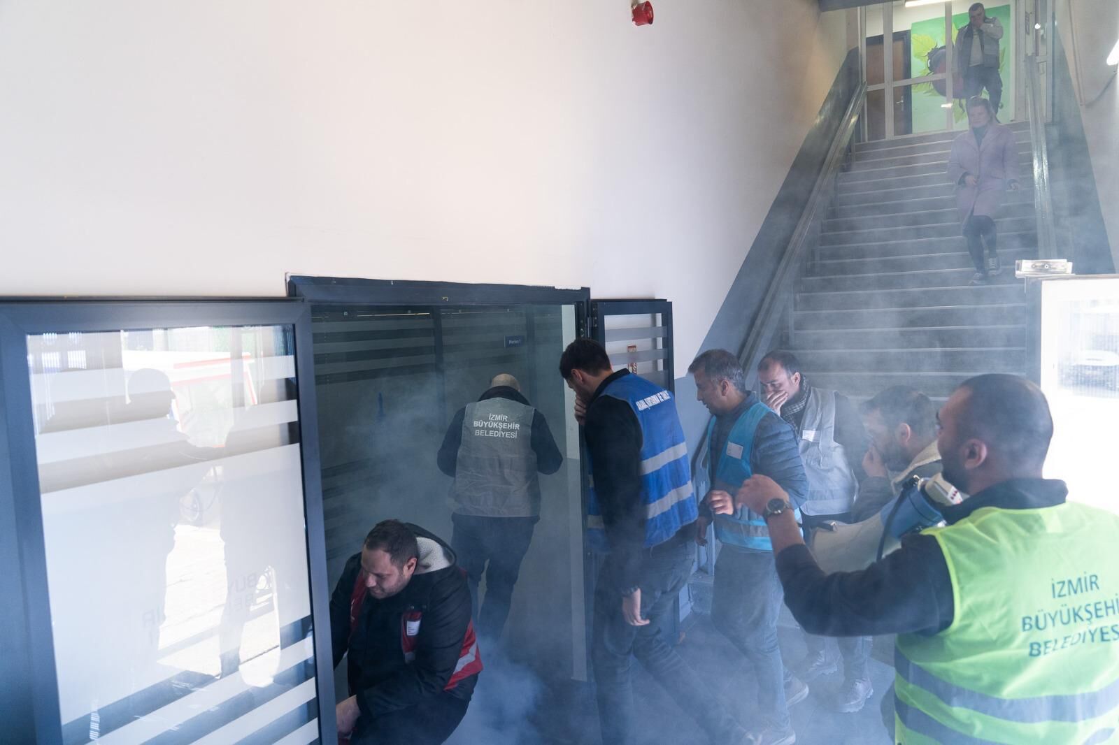 İzmir’de Deprem Ve Afetlere Karşı Büyük Seferberlik (13)