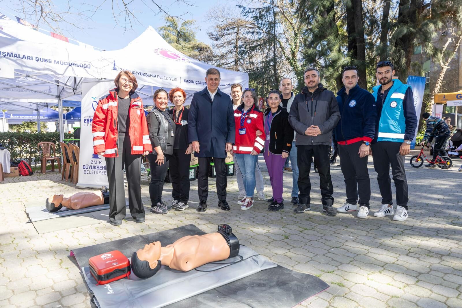 İzmir’de Kadın Emeği Kültürpark’ta Buluştu Başkan Tugay Atatürk'ün Sözüyle Kutladı (10)