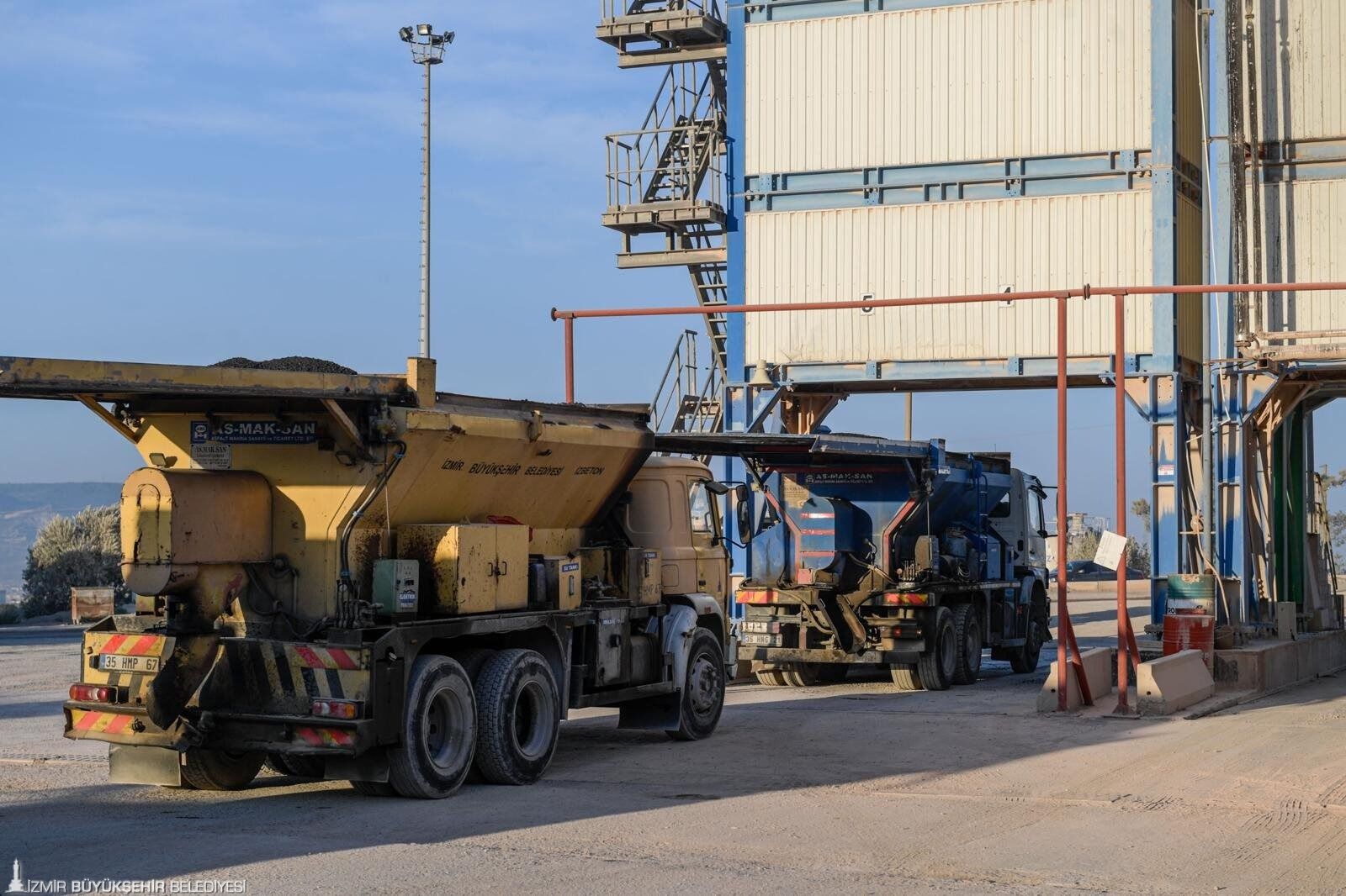 İzmir’de Yenilenmeyen Yol Kalmayacak 22