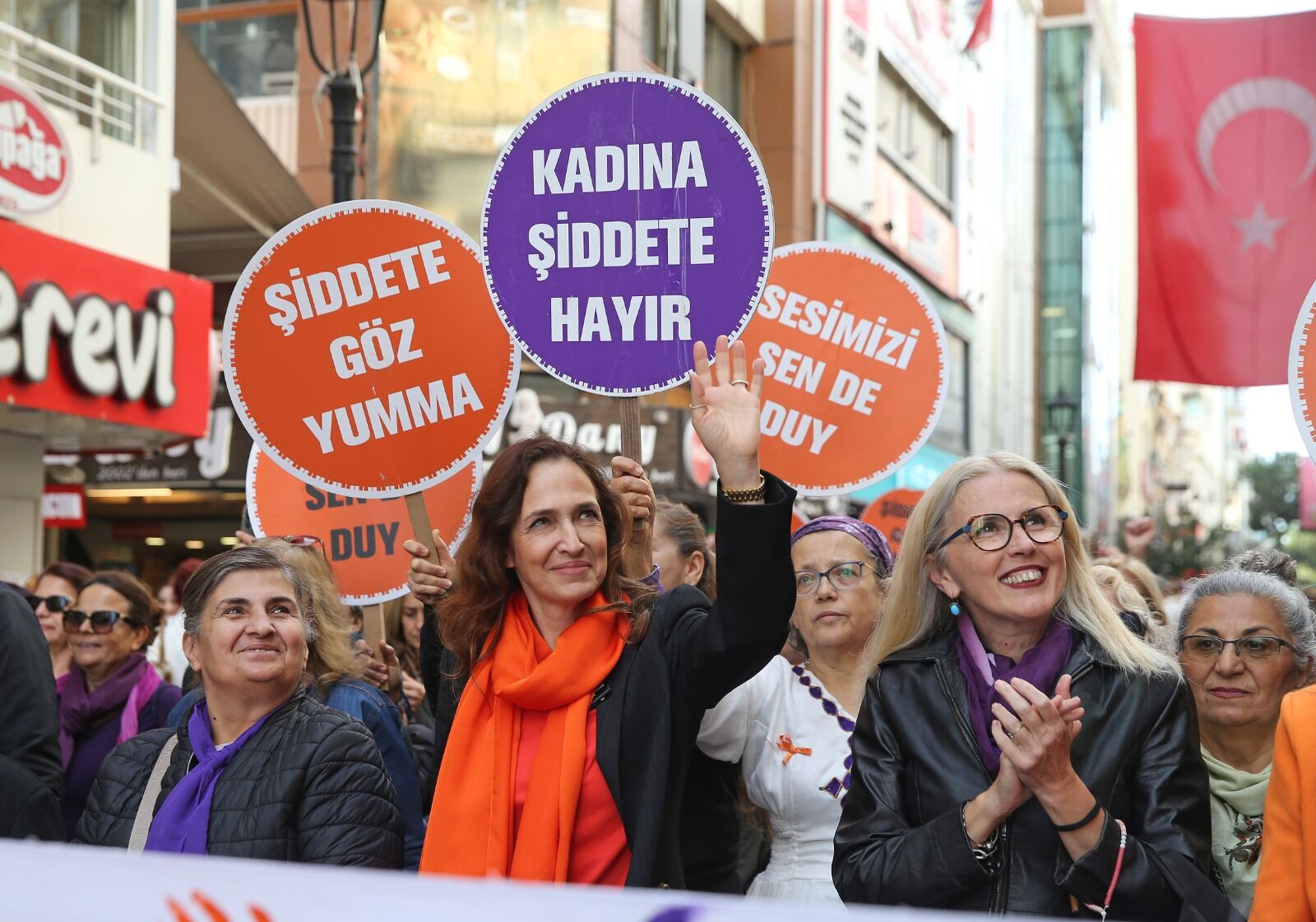 Karşıyaka Belediyesi, 8 Mart Dünya Kadınlar Günü’nü Kapsamlı Bir Programla Kutlamaya Hazırlanıyor. (1)