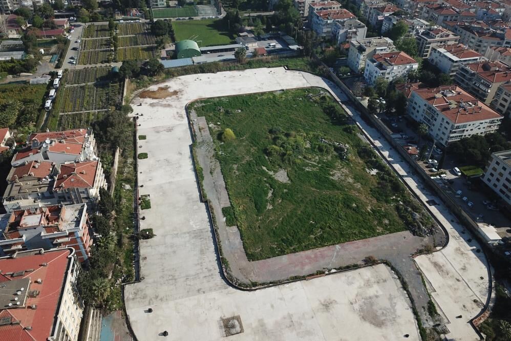 Karşıyaka Stadı Için Son Imza Bekleniyor 111