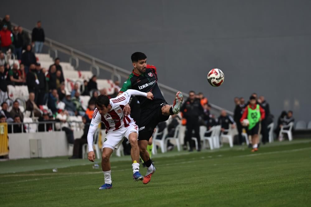 Karşıyaka'da Erhan Öztürk, 7 Gollük Katkıyla Döndü 111