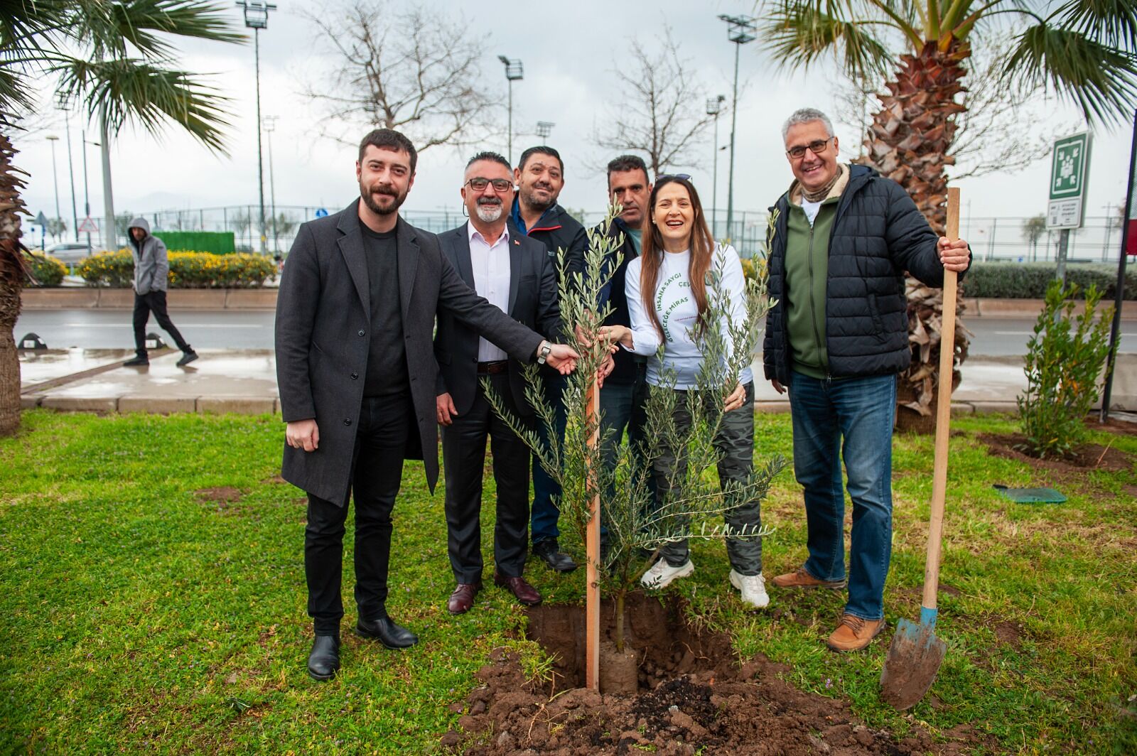 Karşıyaka’da Hatıra Ormanı (4)