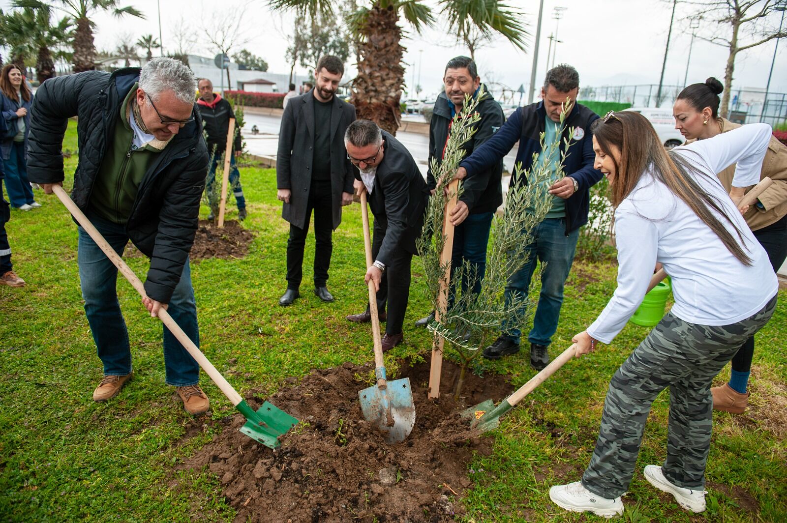 Karşıyaka’da Hatıra Ormanı (8)
