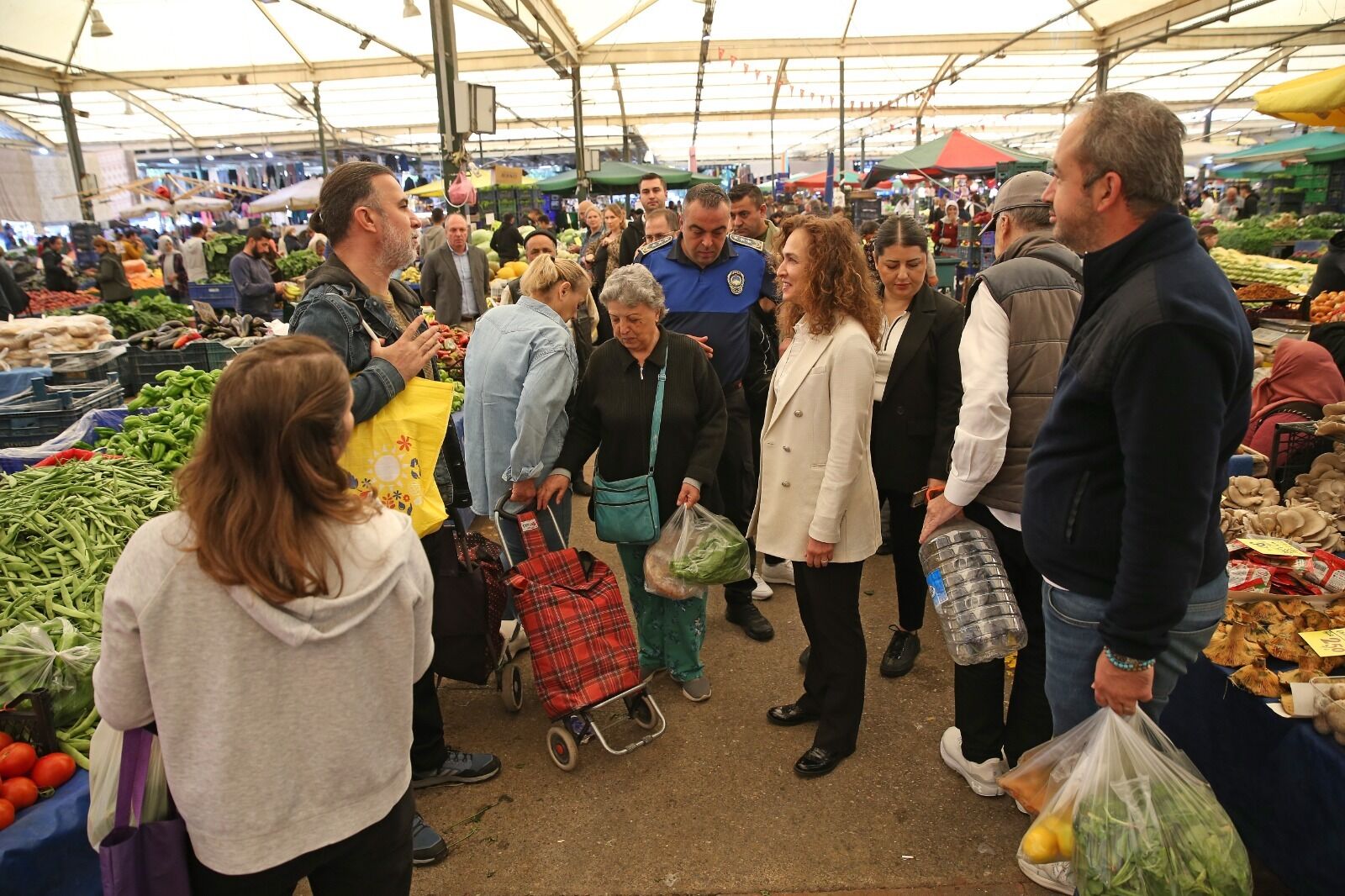 Karşıyaka’dan Çocukları Şiddet Sarmalından Koruyacak Karar (2)