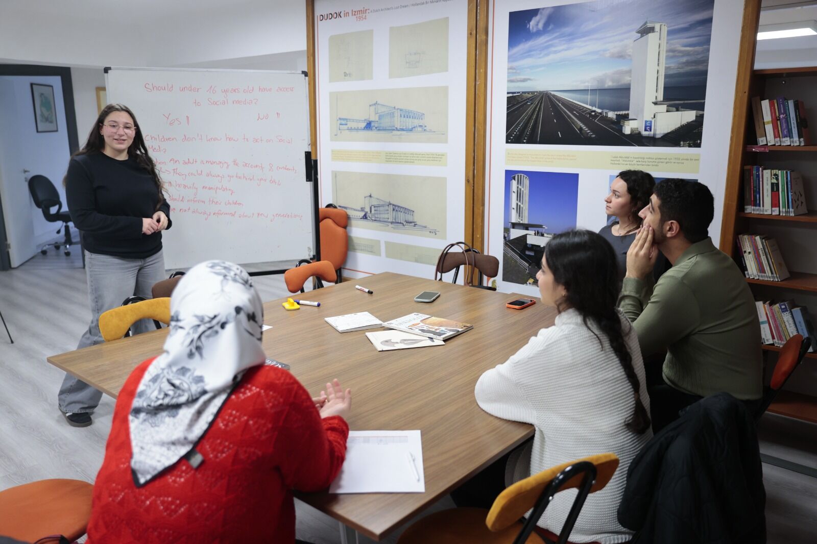 Konak’ta 18 30 Yaş Arası Gençler Için Ücretsiz Ingilizce Fırsatı (1)