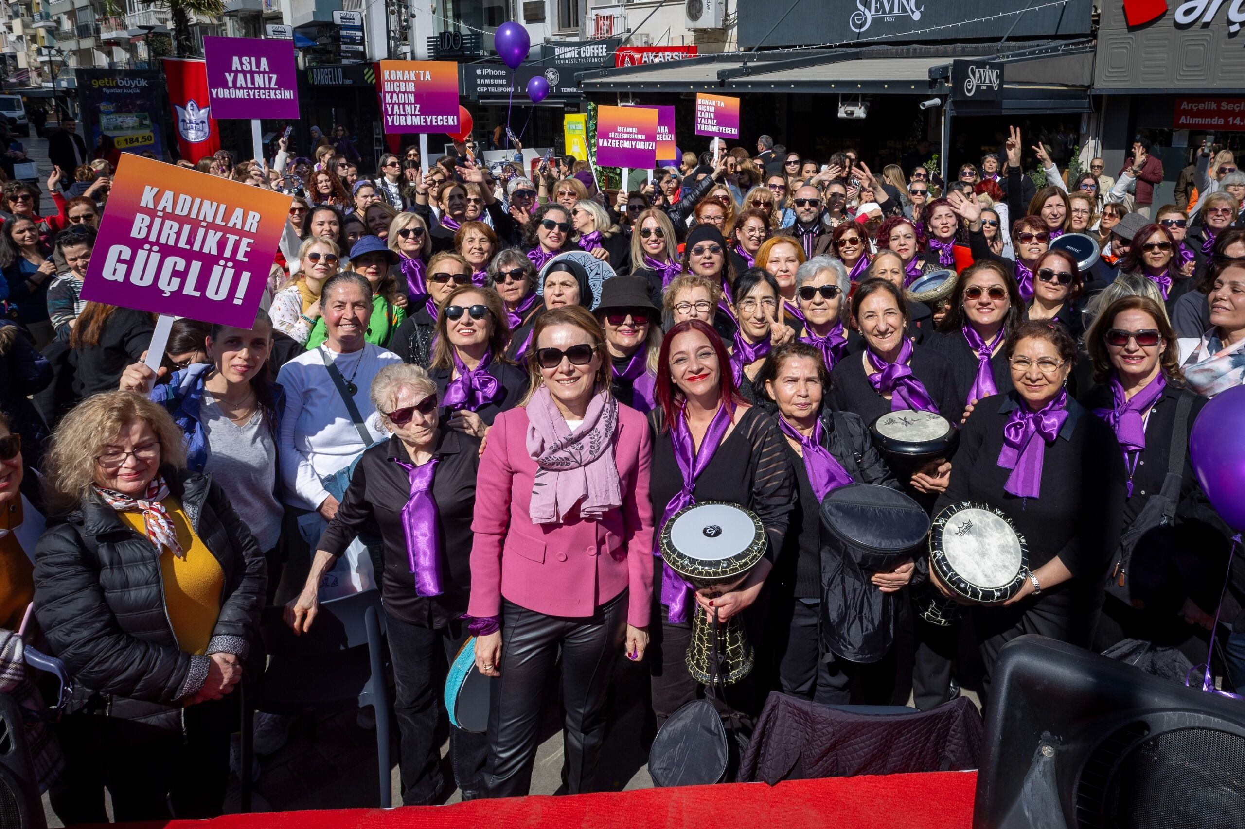Konak’ta 8 Mart Etkinliklerine Hazır Mısınız (4)