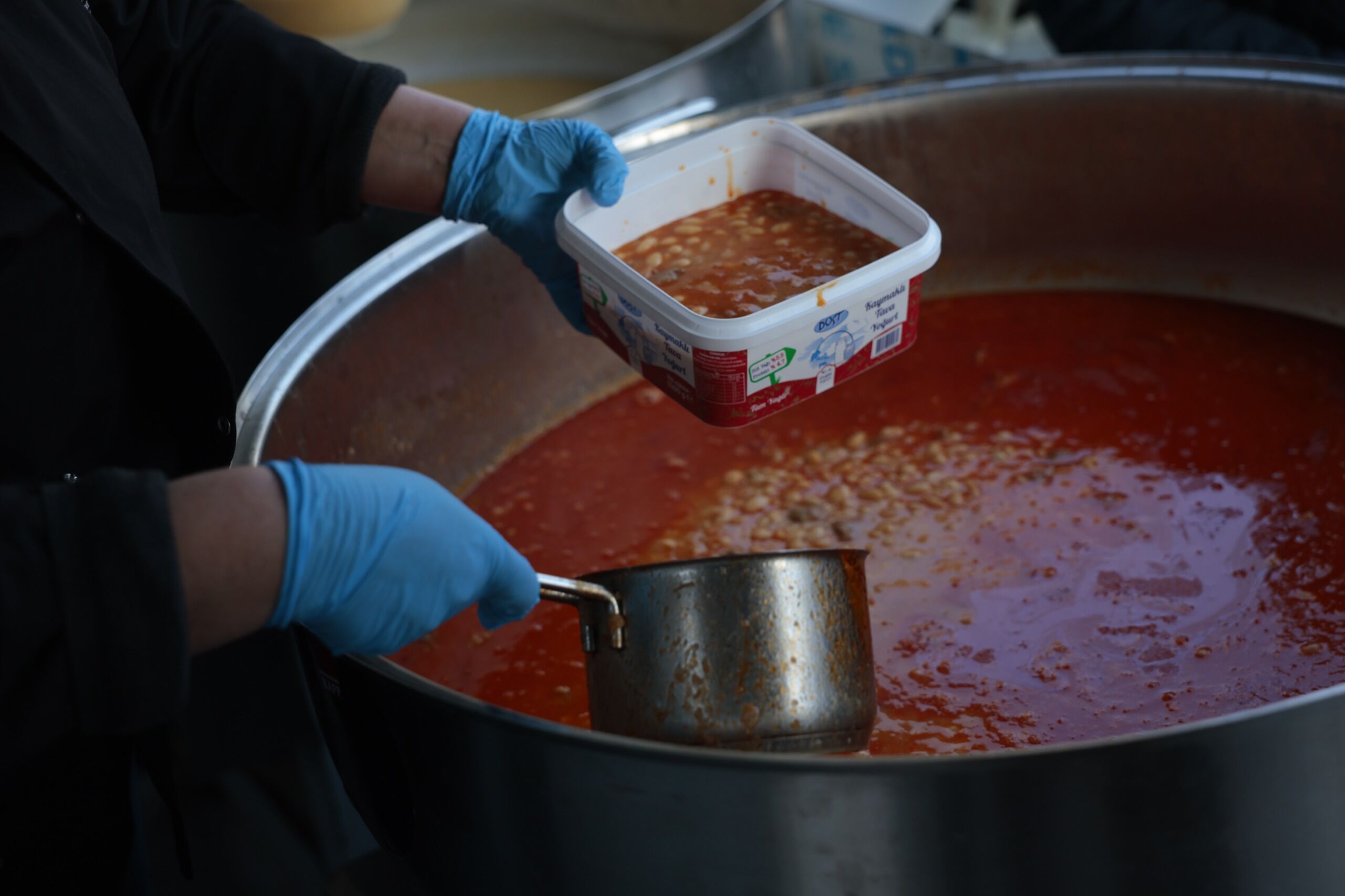 Konak’ta Dayanışma Zafertepe’den Başladı (1)