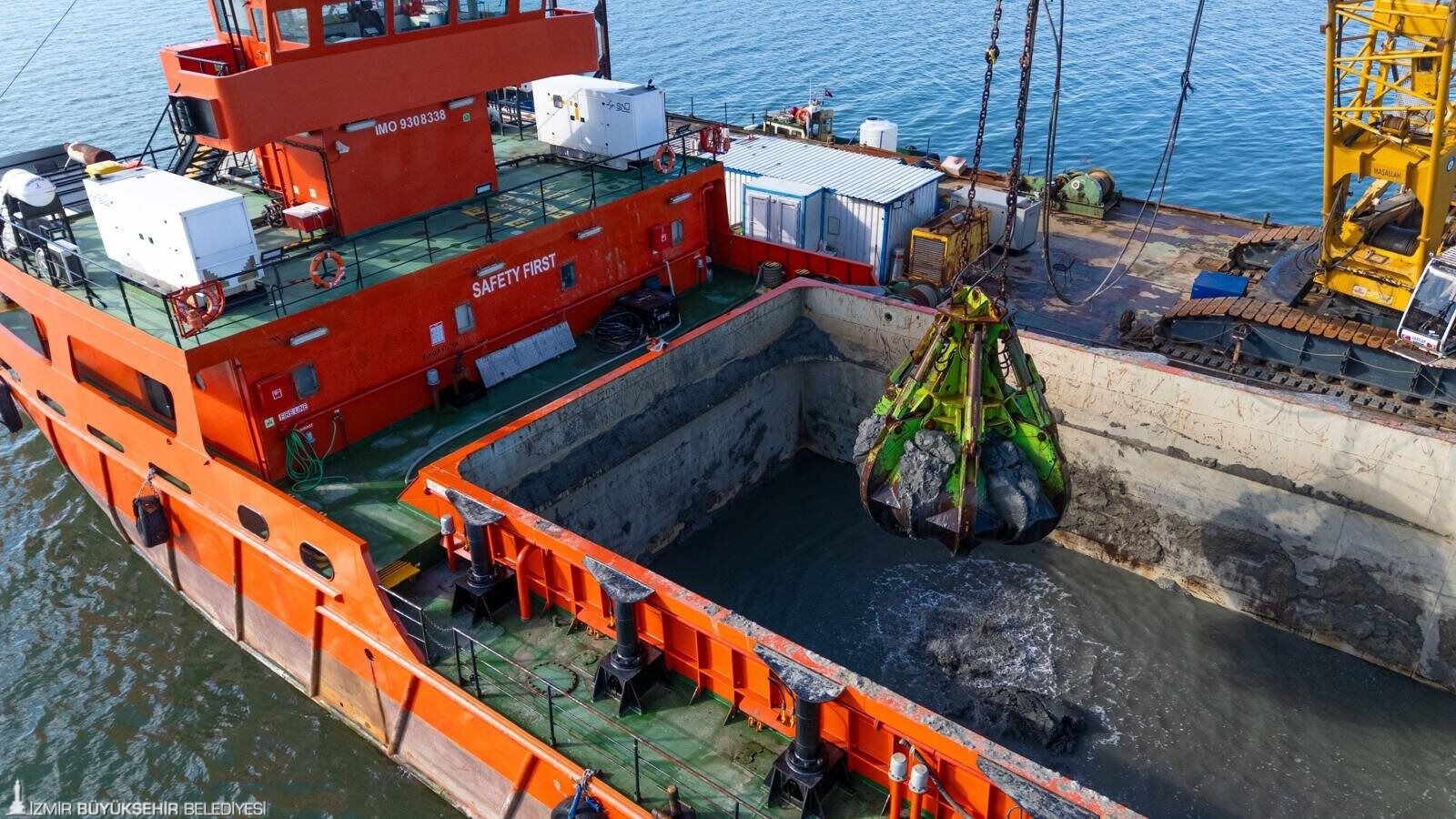 Körfez’den 1 Milyon Ton Çamur Çıkarıldı 44