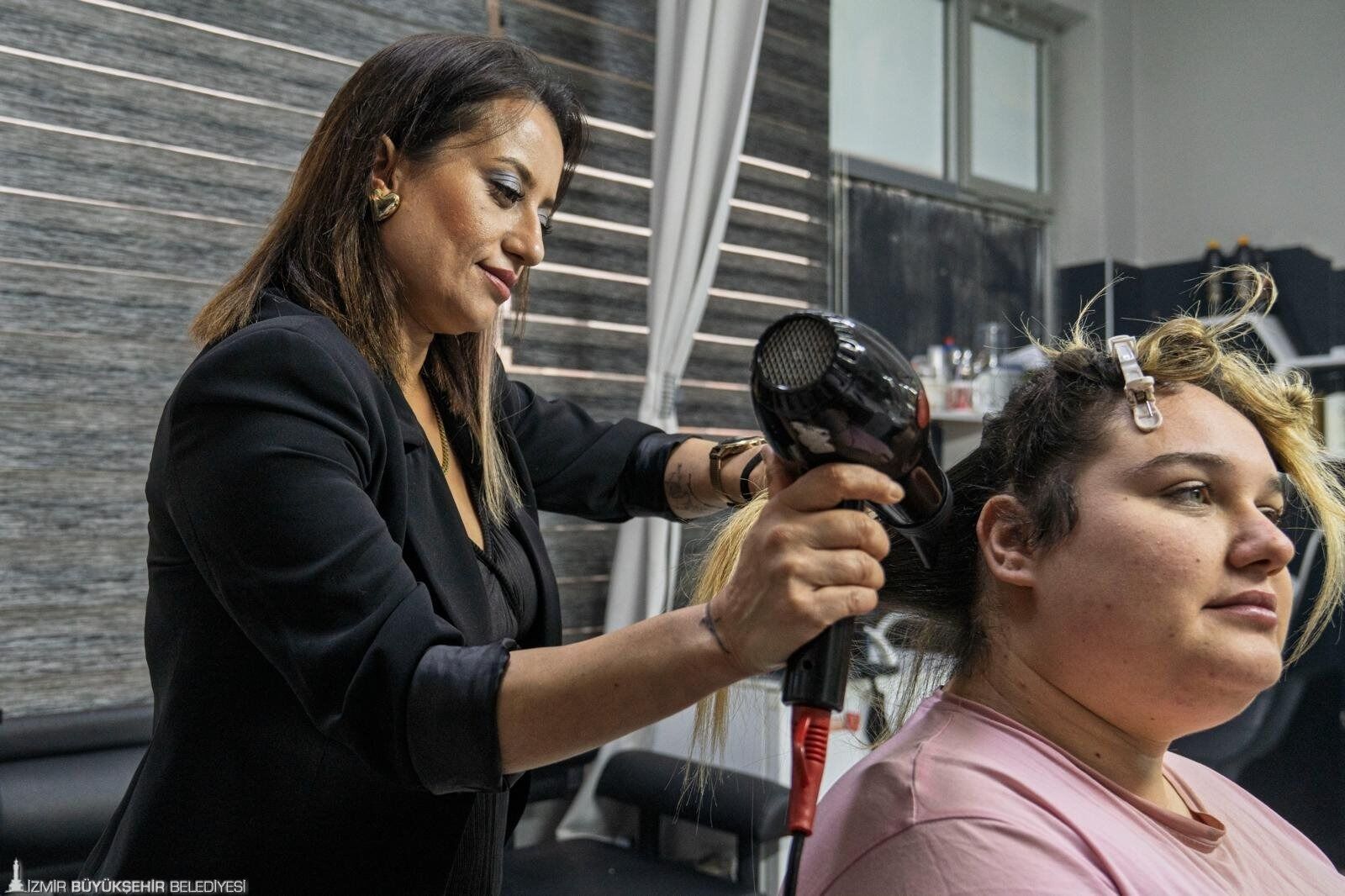 Meslek Fabrikası Ile Kendi Işinin Patronu Oldu 22