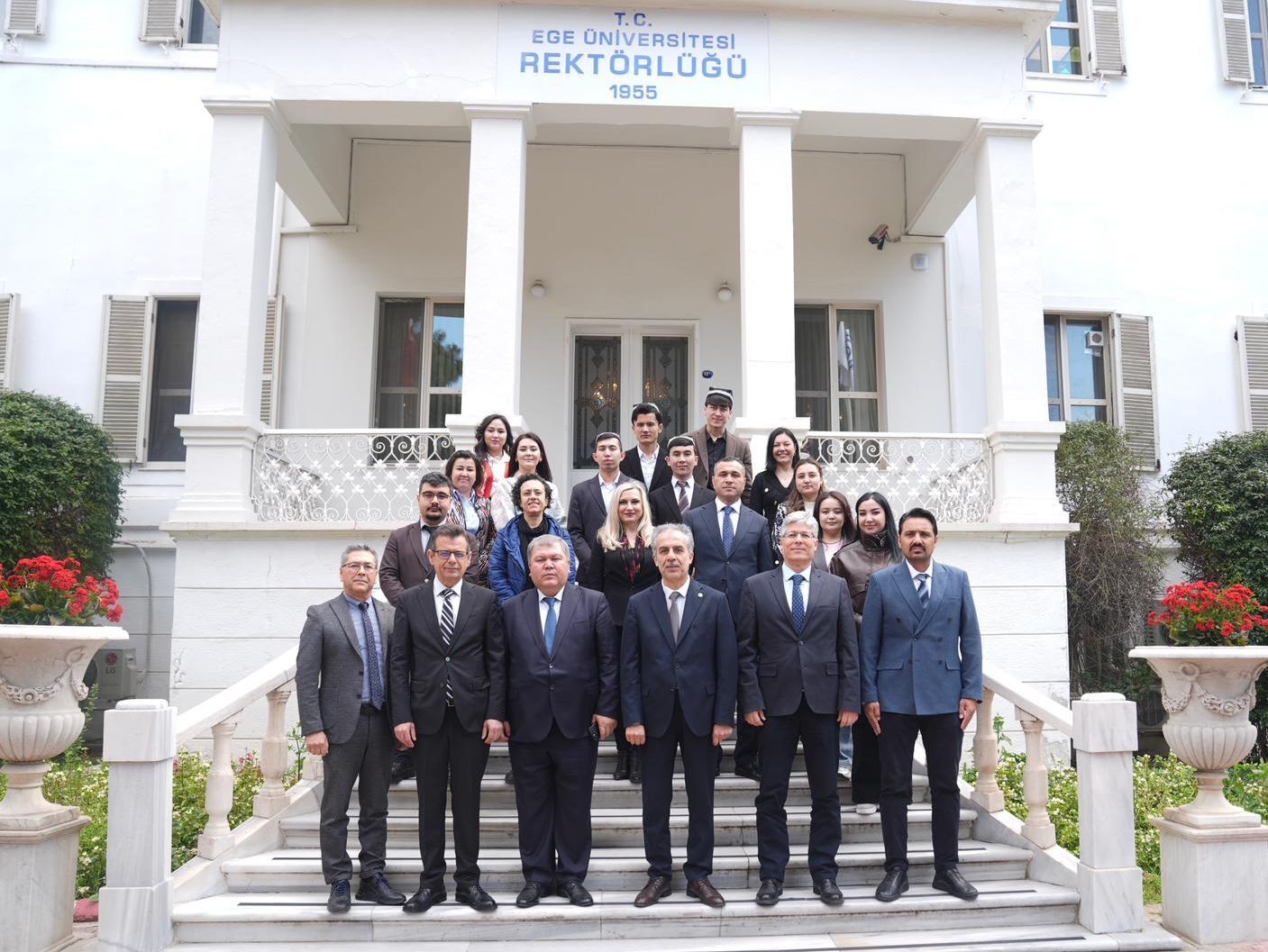 ++Özbek Ve Türk Müziğini Buluşturacak Akademik Iş Birliğinin Temelleri Atıldı