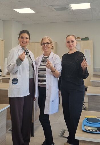 Sezai Karakoç Anadolu Lisesi’nde Amgen Destekli Biyoteknoloji Projesi (2)