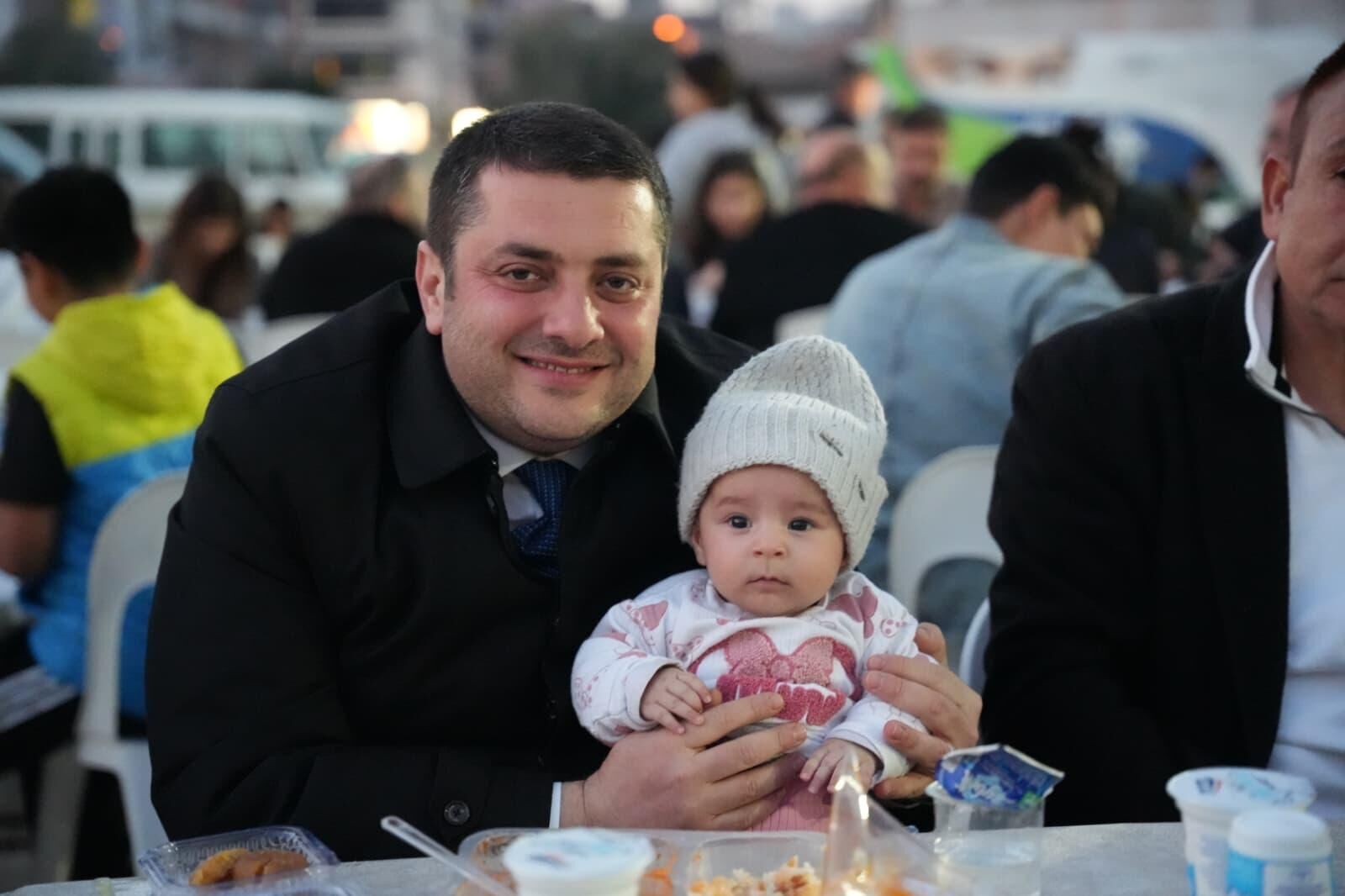 Torbalı’da Ramazan Bereketi Iftar Sofrasında Paylaşıldı (6)