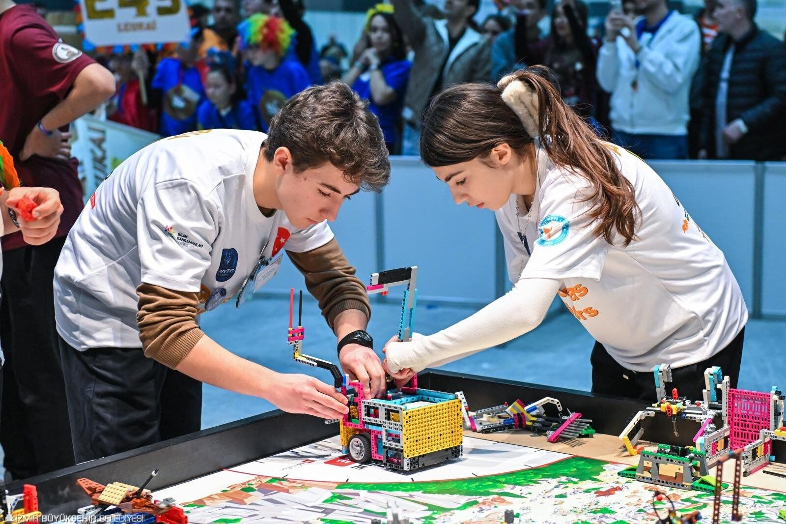 Türkiye'nin Bilim Kahramanları Fuar İzmir'de Yarıştı55