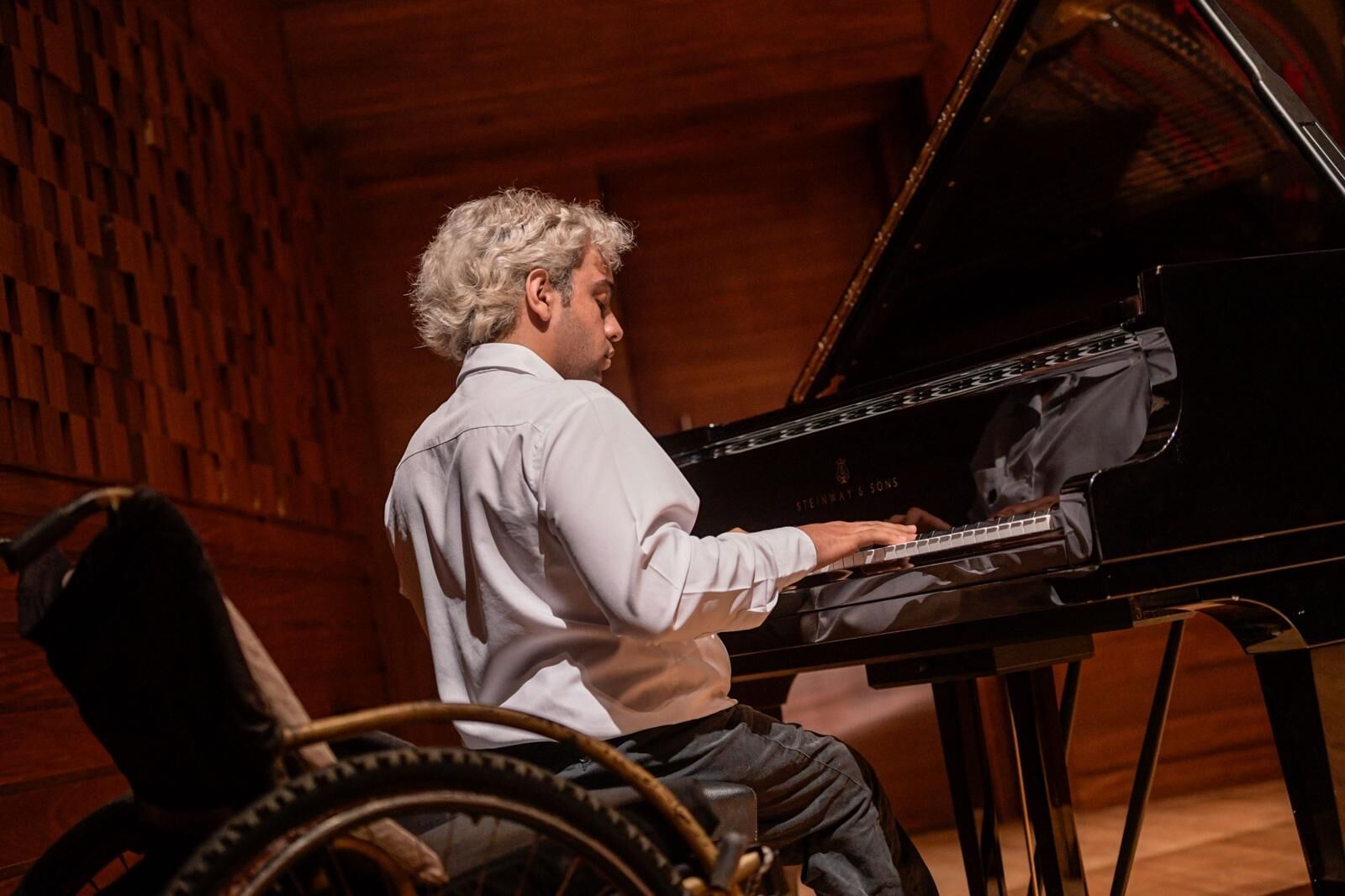 Uzmanlar İzmir’de Buluştu Engelli Bireylerin Sorunları Masada (12)