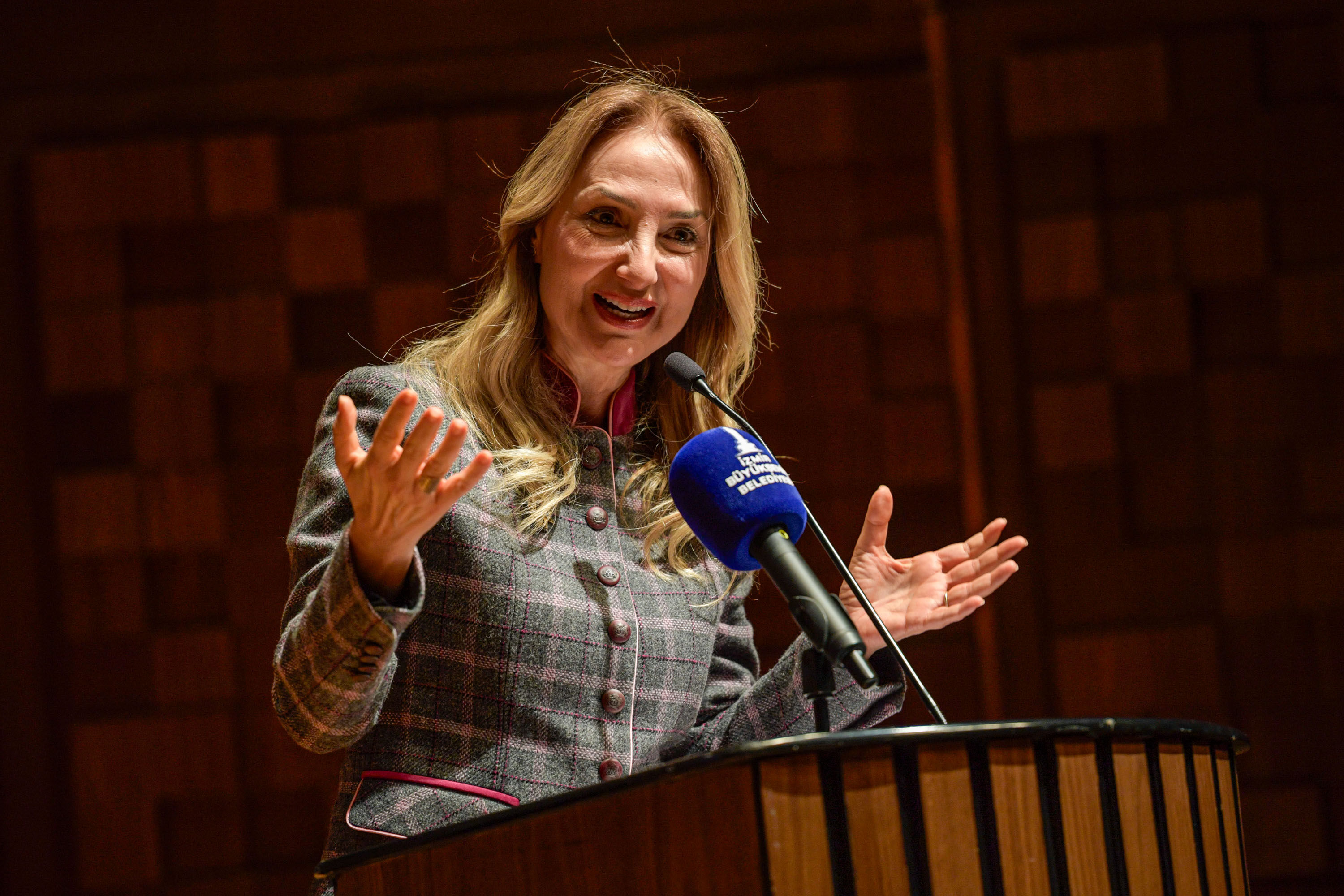 Uzmanlar İzmir’de Buluştu Engelli Bireylerin Sorunları Masada (3)