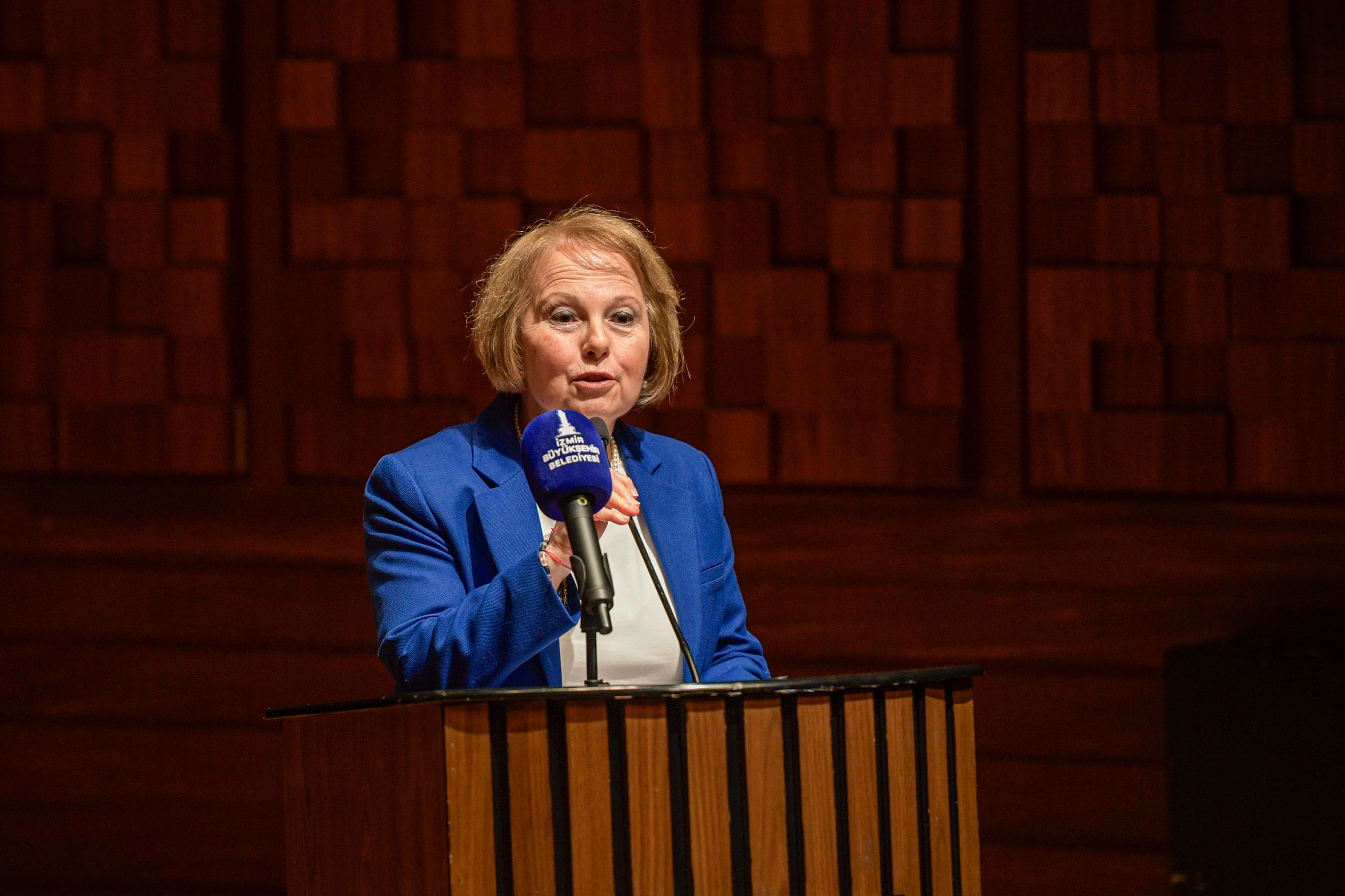Uzmanlar İzmir’de Buluştu Engelli Bireylerin Sorunları Masada (5)