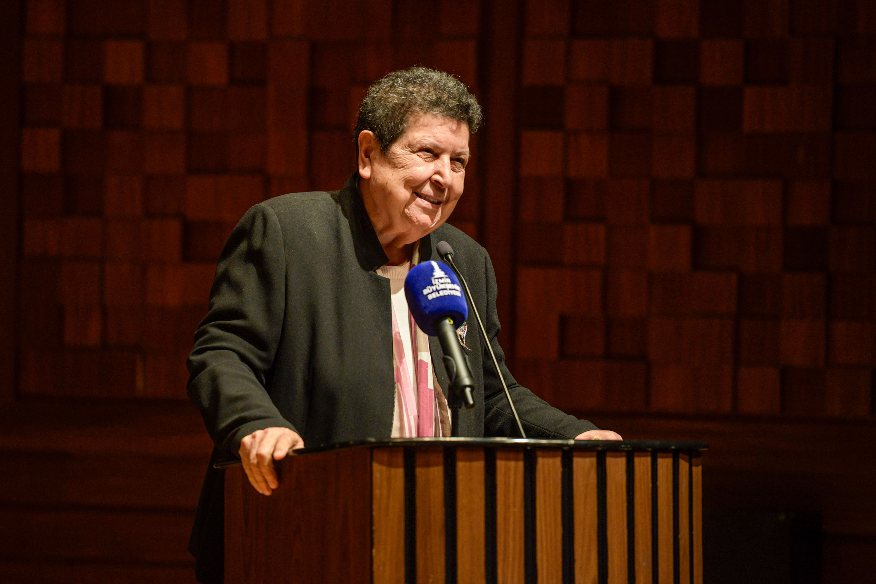 Uzmanlar İzmir’de Buluştu Engelli Bireylerin Sorunları Masada (6)