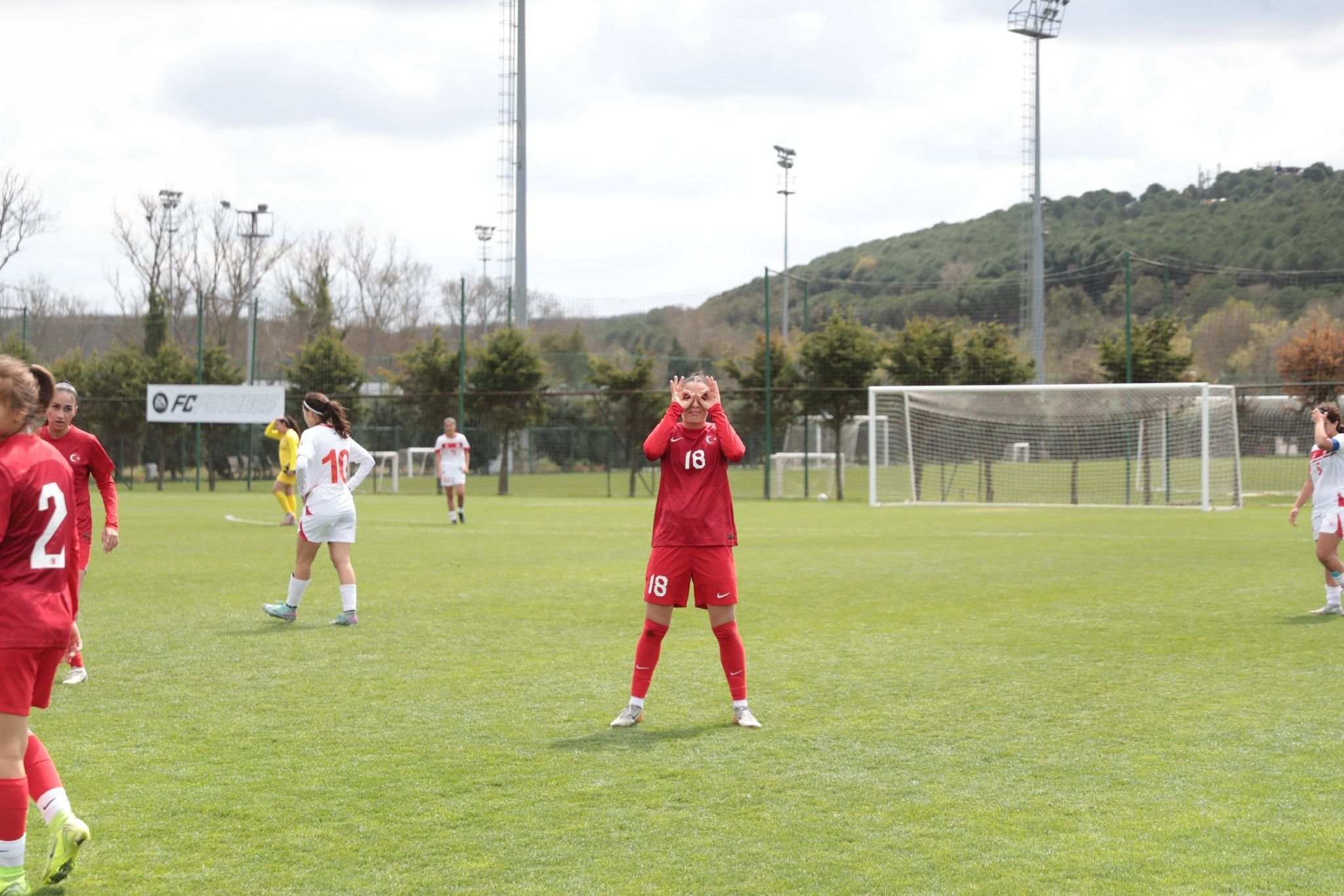 Aliağa’dan Avrupa hayaline uzanan yıldız: Açelya Nomak