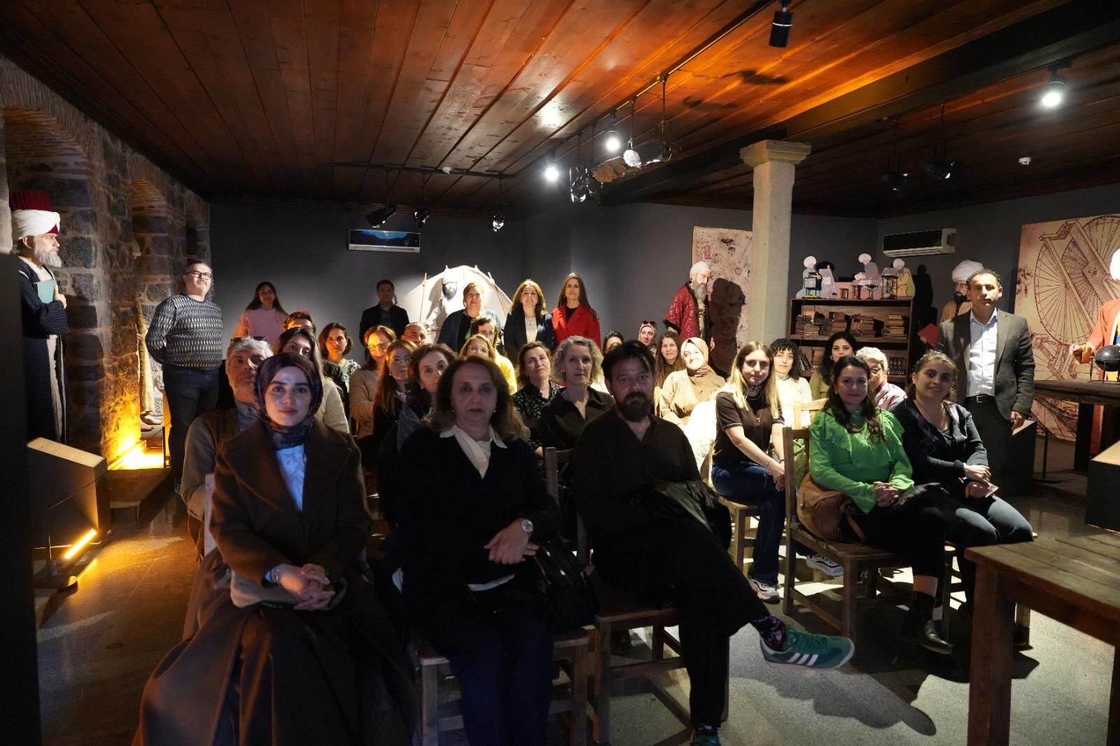 İzmir Öğretmen Akademileri,