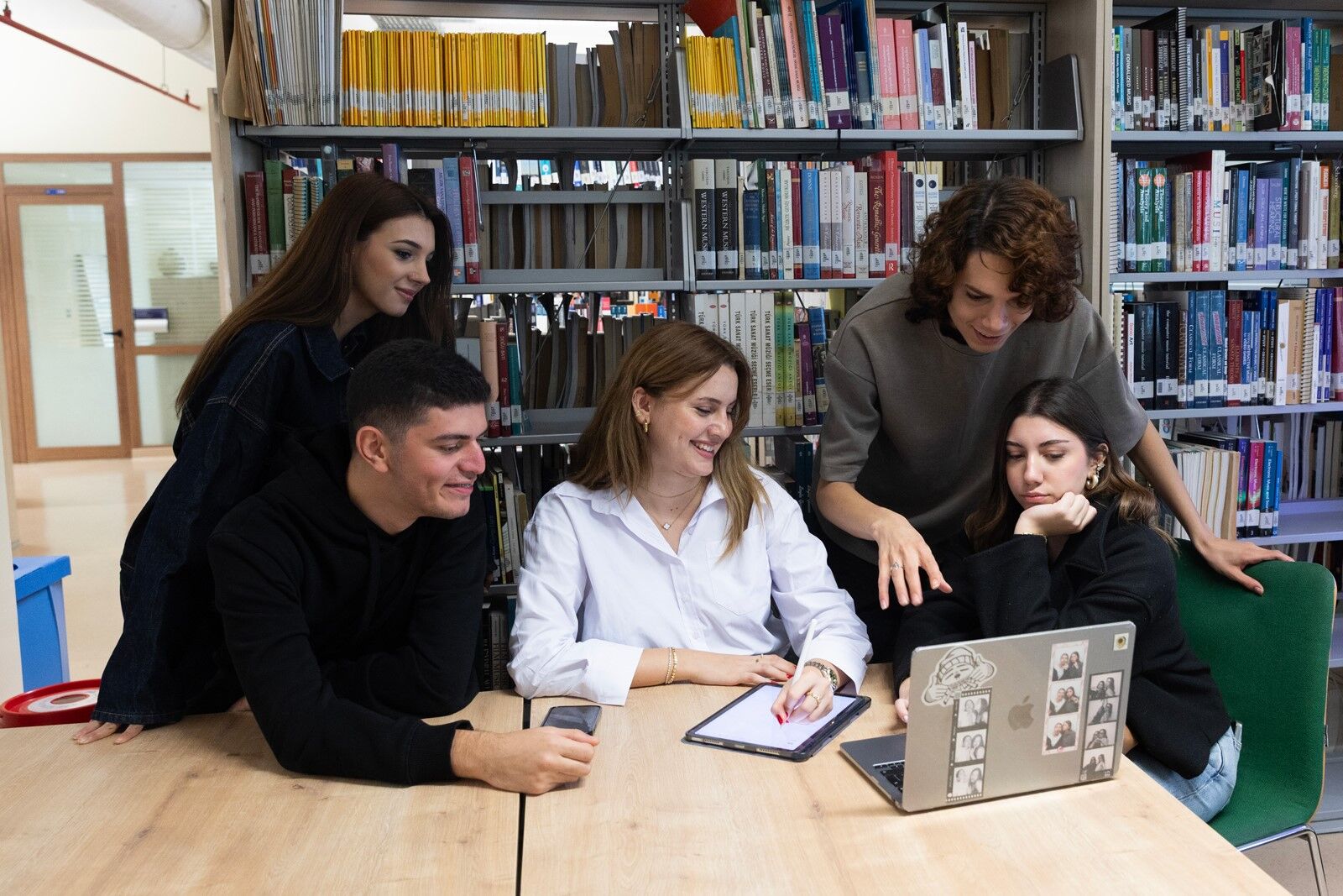 Yaşar Üniversitesi Öğrencilerinin Sürdürülebilir Kalkınma Hedefleri Doğrultusunda Yürüttüğü Bir Araştırma, Gençlerin Çevre Ve Gelecek Konusunda Geliştirdiği Somut Çözüm Önerilerini Ortaya Koydu. (3)